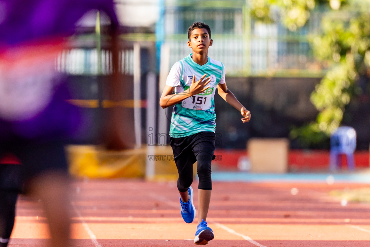 Day 1 of Inter-school Athletics Championship 2025 held in Ekuveni Synthetic Track, Male', Maldives on Monday, 06th October 2025. Photos by: Nausham Waheed / Images.mv