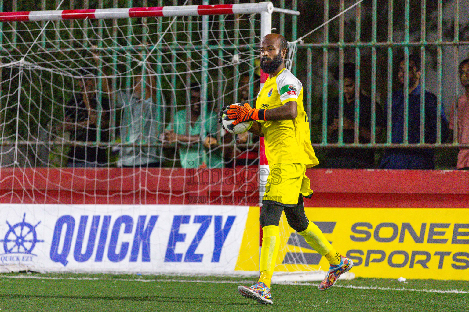 M Mulak vs M Naalaafshi on Day 34 of Golden Futsal Challenge 2024 was held on Monday, 19th February 2024, in Hulhumale', Maldives
Photos: Ismail Thoriq / images.mv