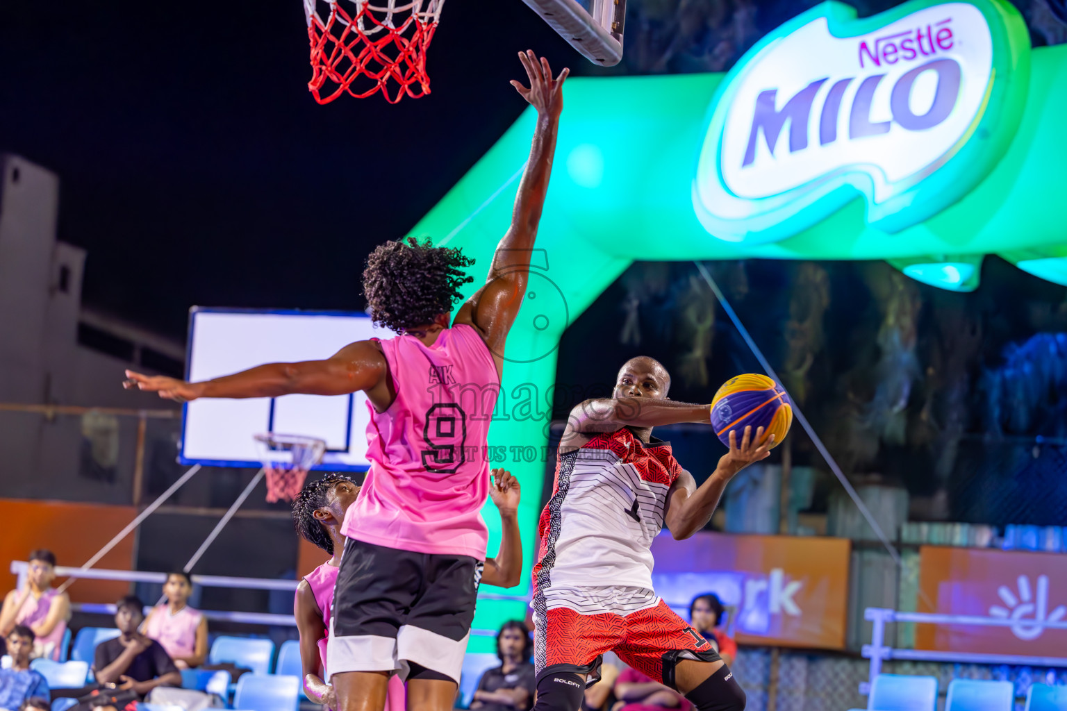 Day 6 of MILO Ramadan 3x3 Challenge 2024 was held in Ekuveni Outdoor Basketball Court at Male', Maldives on Sunday, 18th March 2024.
Photos: Ismail Thoriq / images.mv