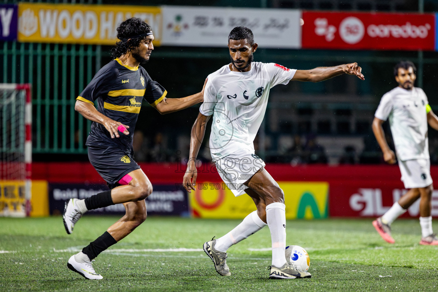 HA Utheem VS HA Ihavandhoo in Day 9 of Golden Futsal Challenge 2025 was held on Monday, 13th January 2025, in Hulhumale', Maldives Photos: Nausham Waheed , Ismail Thoriq / images.mv