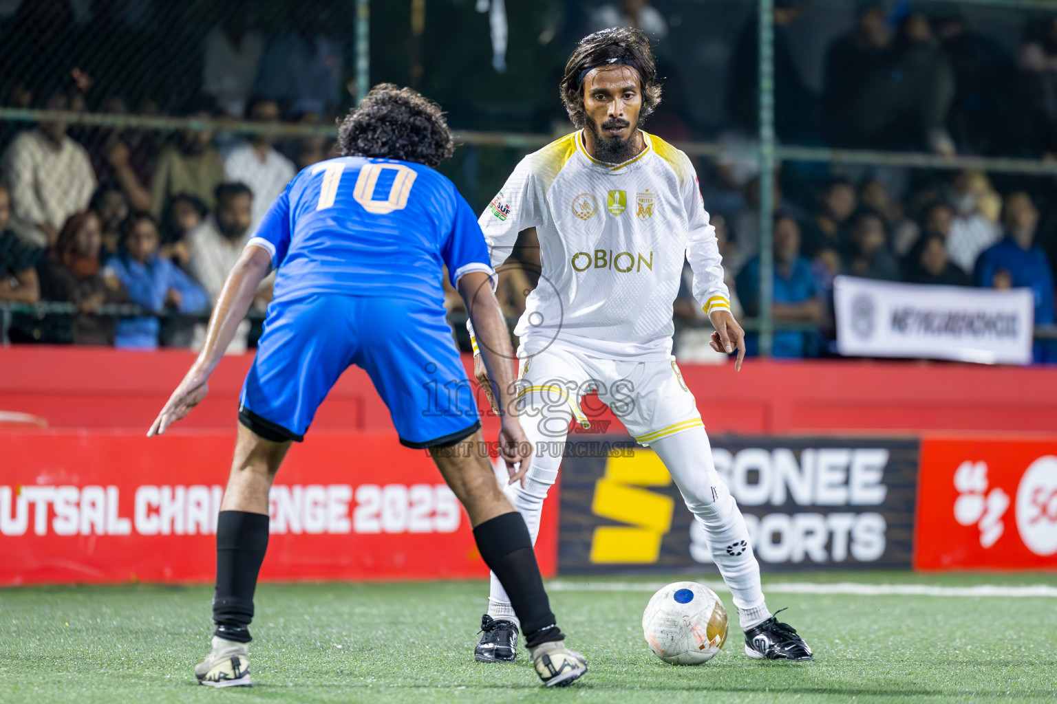 B Eydhafushi vs Lh Kurendhoo in Zone Round on Day 31 of Golden Futsal Challenge 2025 was held on Tuesday, 4th February 2025, in Hulhumale', Maldives.
Photos: Ismail Thoriq / images.mv