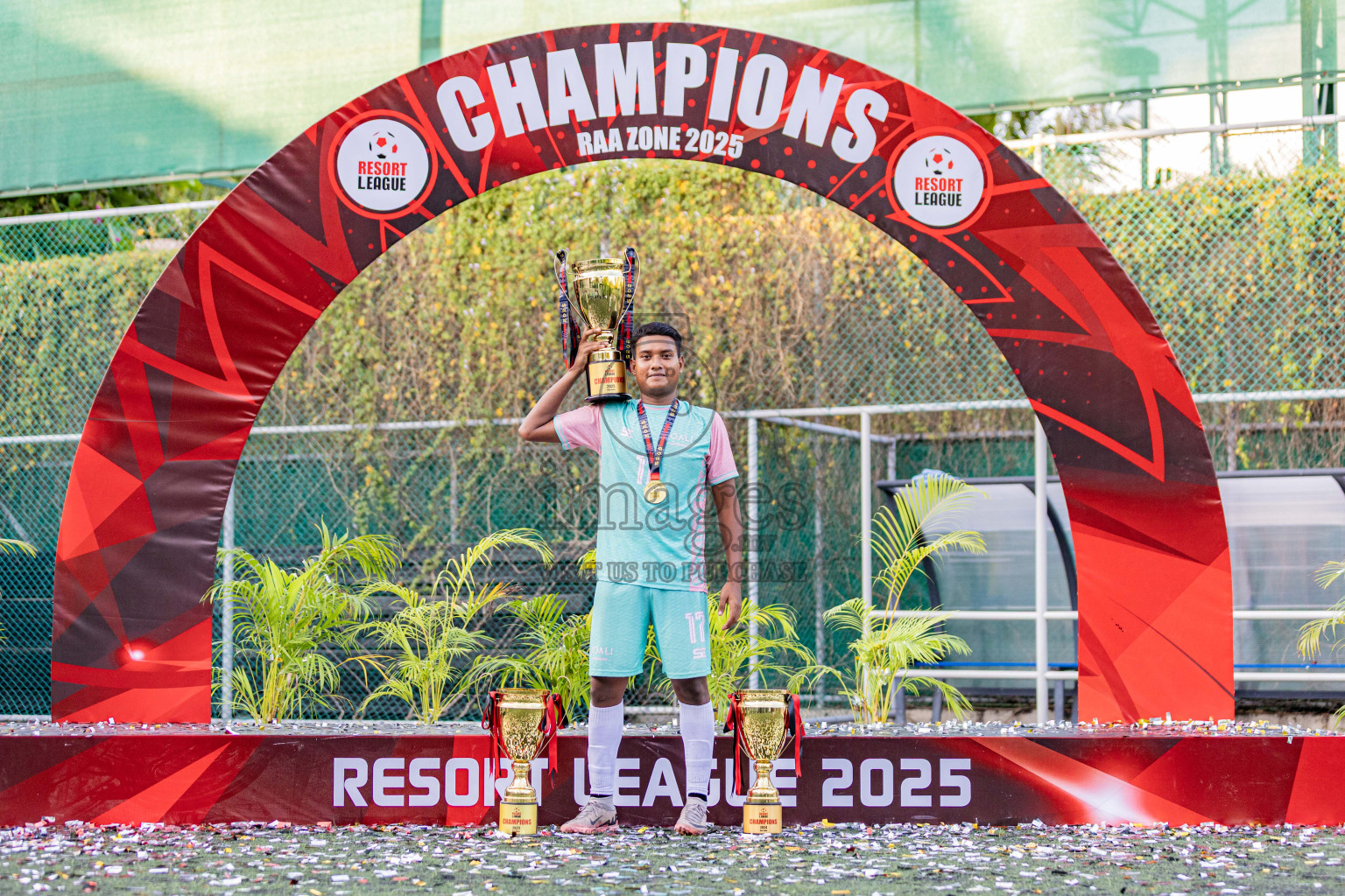 Resort League 2025 Raa Zone - Final Match
Joali vs kothaifaru in Resort League 2025 (Raa Zone) was held on Thursday, 21th august 2025 in JOALI Maldives Resort, Raa Atoll, Maldives. Photos: Areef Adam / images.mv