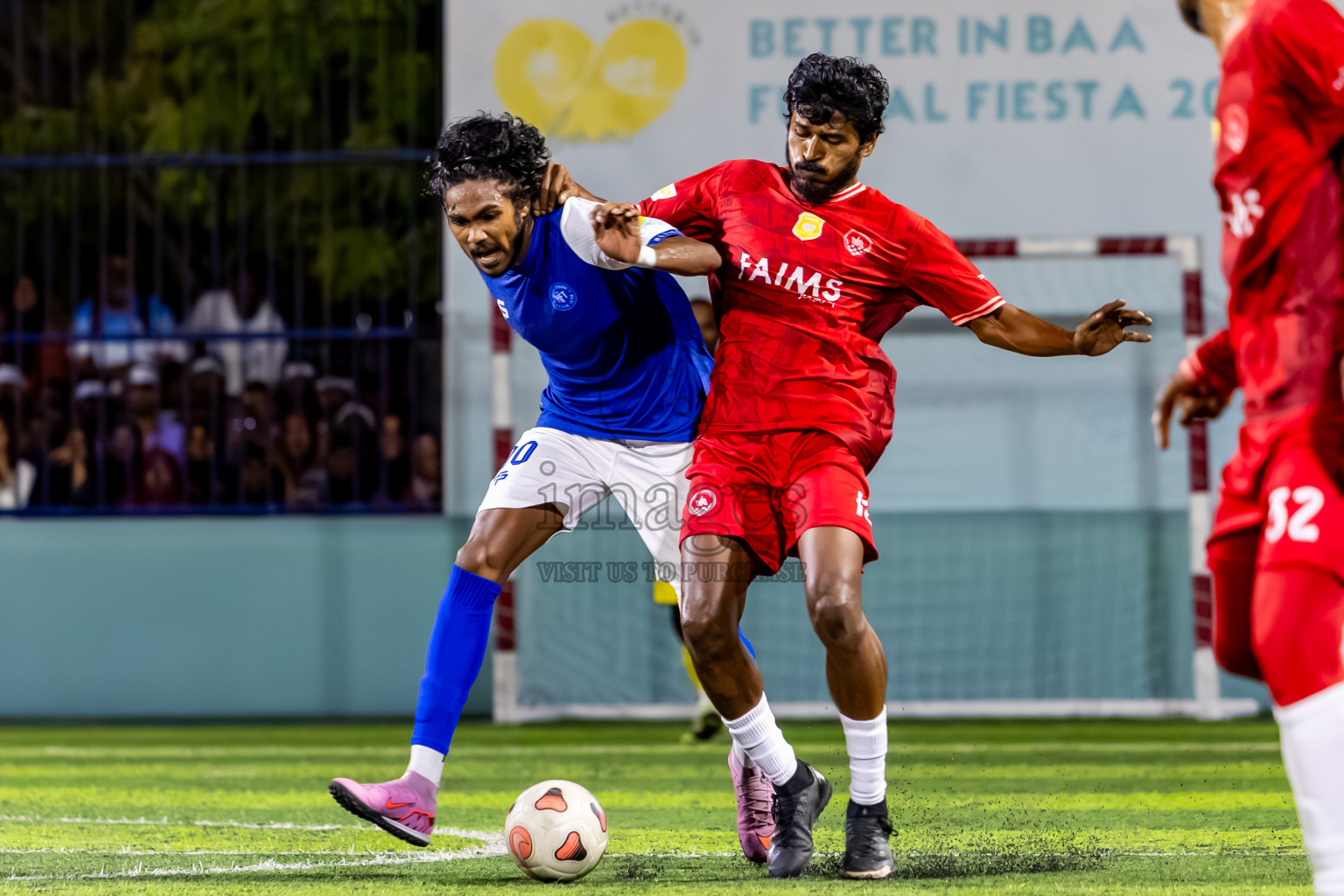 Eydhafushi vs Hithaadhoo in the finals of Better in Baa Futsal Fiesta 2025 Men's division held in B. Eydhafushi, Maldives on Monday, 17th November 2025. Photos: Nausham Waheed / images.mv