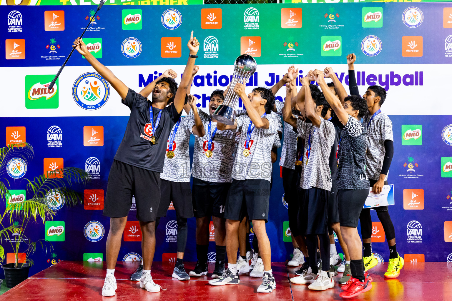 Maathoda Sports Club vs Sports Club City in the Finals of Milo National Junior Volleyball Championship 2025 Men's Division was held on Sunday, 30th November 2025 at Ekuveni Turf Court Male', Maldives. Photos: Nausham Waheed / images.mv