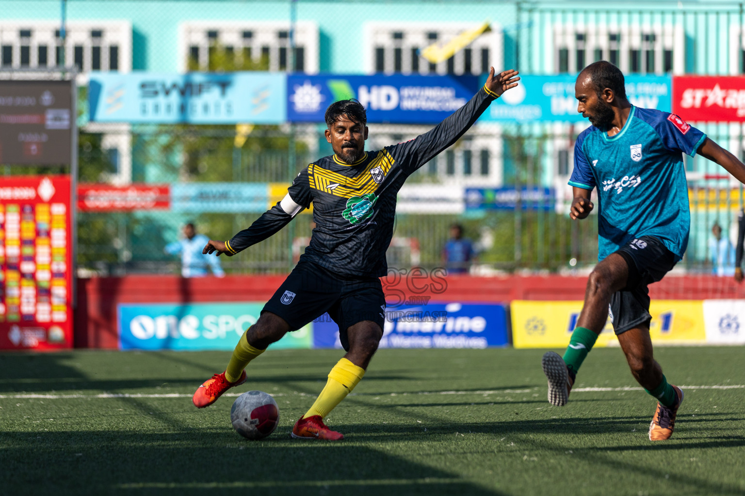 F Bilehdhoo vs F Magoodhoo in Day 20 of Golden Futsal Challenge 2024 was held on Saturday , 3rd February 2024 in Hulhumale', Maldives Photos: Nausham Waheed / images.mv