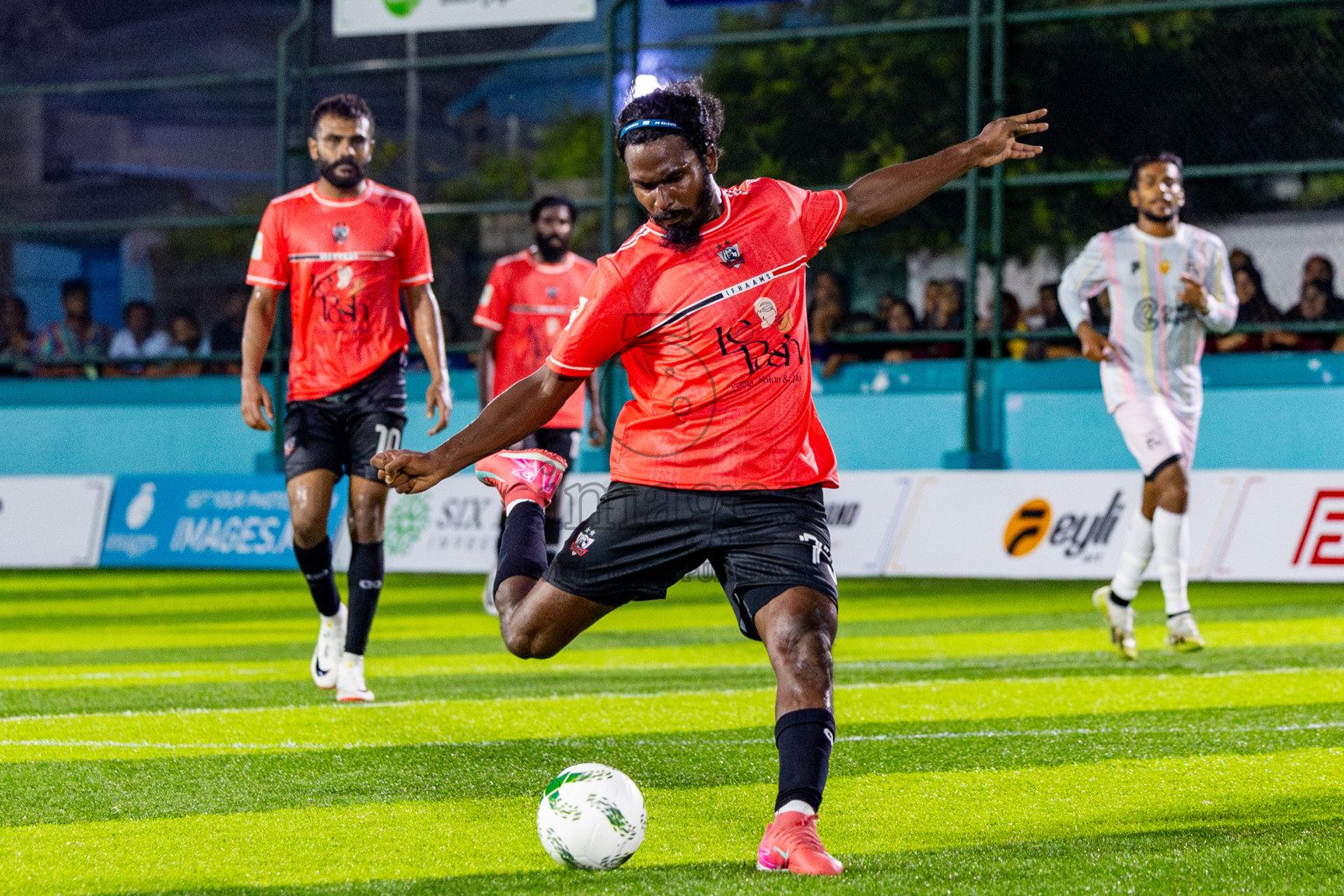 Ifhaams vs J Kovi Goani in Day 1 of Laamehi Dhiggaru Ekuveri Futsal Challenge 2025 was held on Thursday, 24th July 2025, at Dhiggaru Futsal Ground, Dhiggaru, Maldives Photos: Nausham Waheed / images.mv