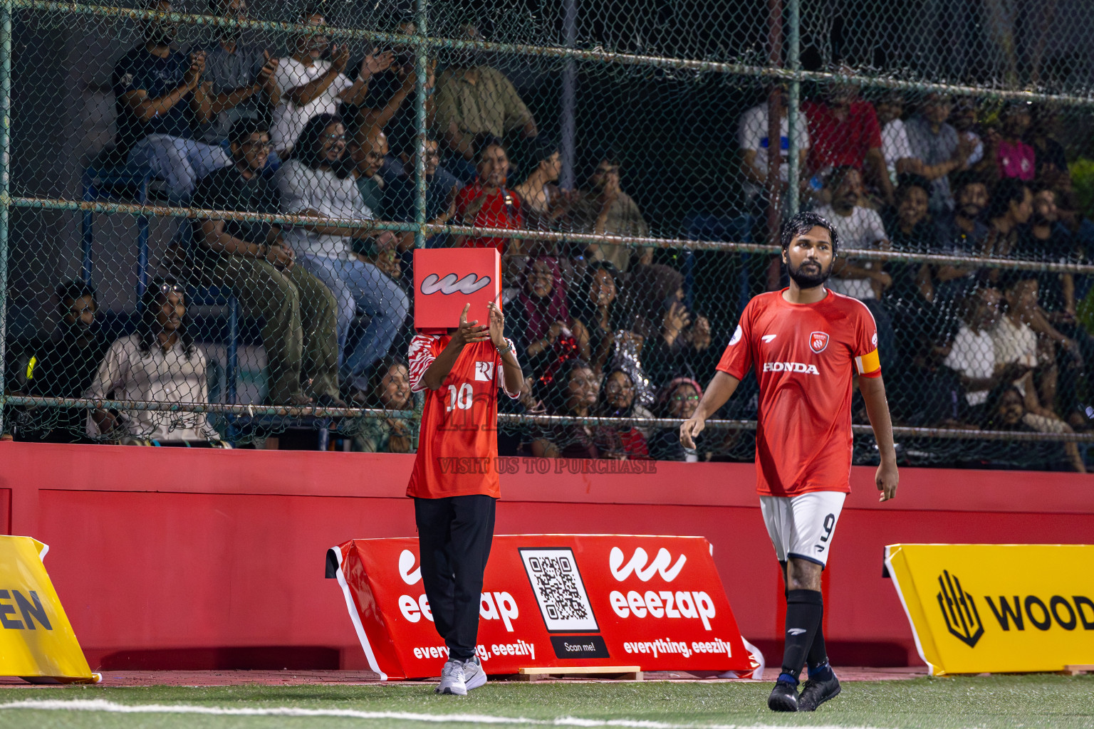 Sheesha vs Roseware in Day 1 of Office League 2025 was held on Wednesday, 16th April 2025 in Hulhumale', Maldives.
Photos: Ismail Thoriq / images.mv