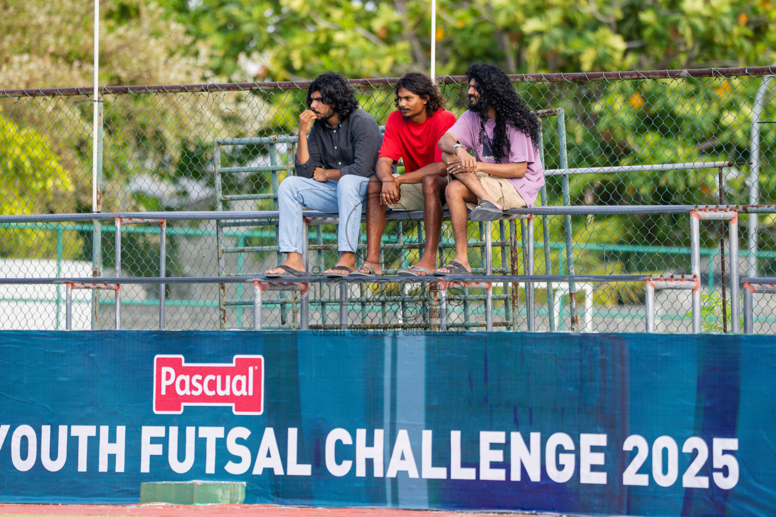Outreef SC VS Lecrose SC in Day 3 - Fonadhoo Youth Futsal Challenge 2025 held in Fonadhoo Futsal Stadium, L. Fonadhoo, Maldives on Tuesday, 28th October 2025 Photos: Arif Rasheed / images.mv