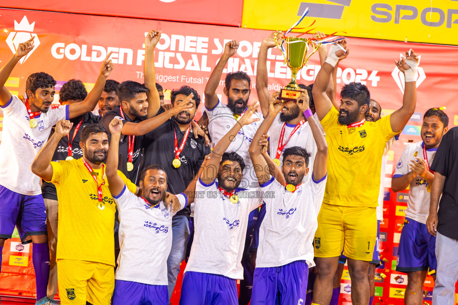 F Dharanboodhoo vs F Bilehdhoo in Day 24 of Golden Futsal Challenge 2024 was held on Wednesday , 7th February 2024 in Hulhumale', Maldives
Photos: Ismail Thoriq / images.mv