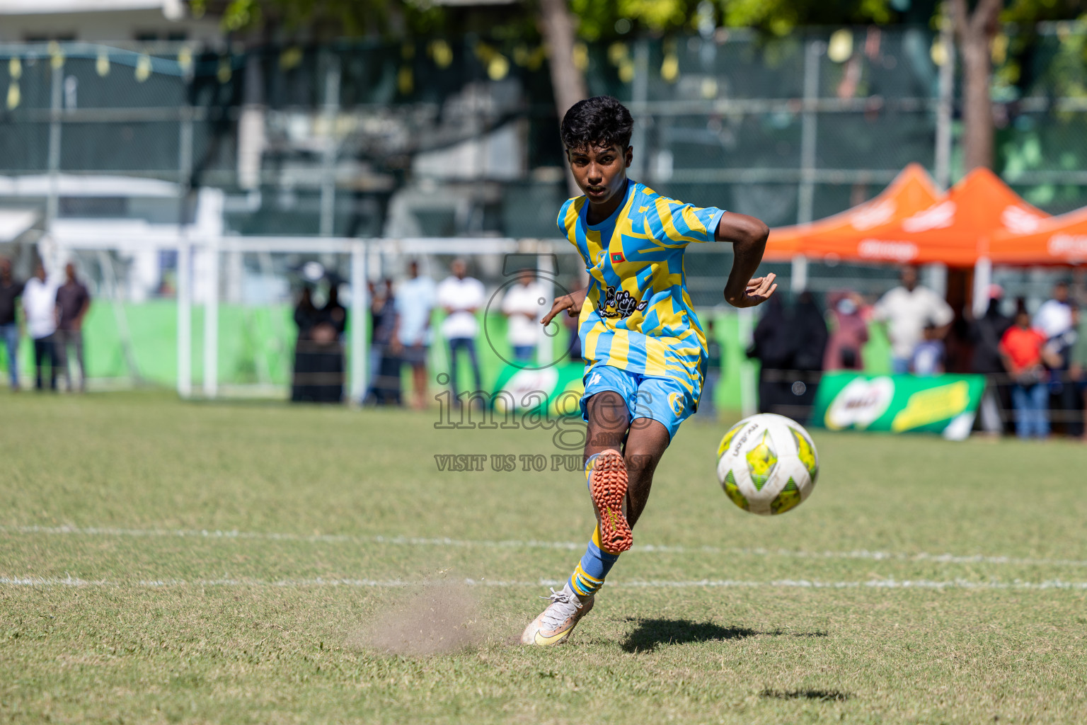 Day 3 of MILO Academy Championship 2024 (U-14) was held in Henveyru Stadium, Male', Maldives on Saturday, 2nd November 2024.
Photos: Hassan Simah / Images.mv