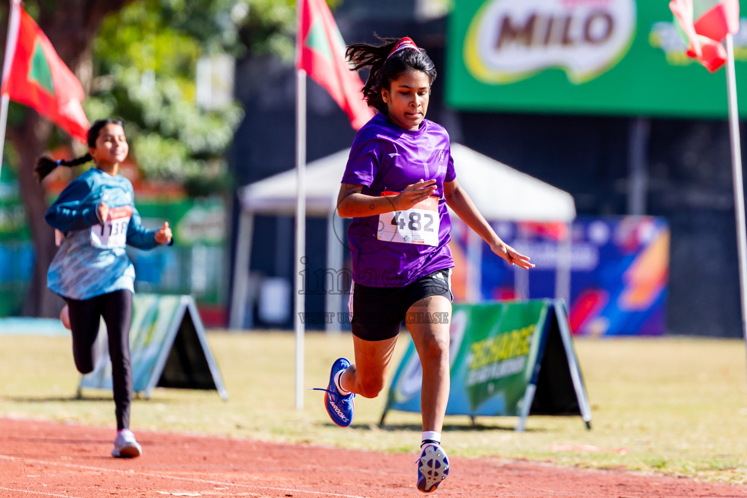 Day 1 of Inter-school Athletics Championship 2025 held in Ekuveni Synthetic Track, Male', Maldives on Monday, 06th October 2025. Photos by: Nausham Waheed / Images.mv