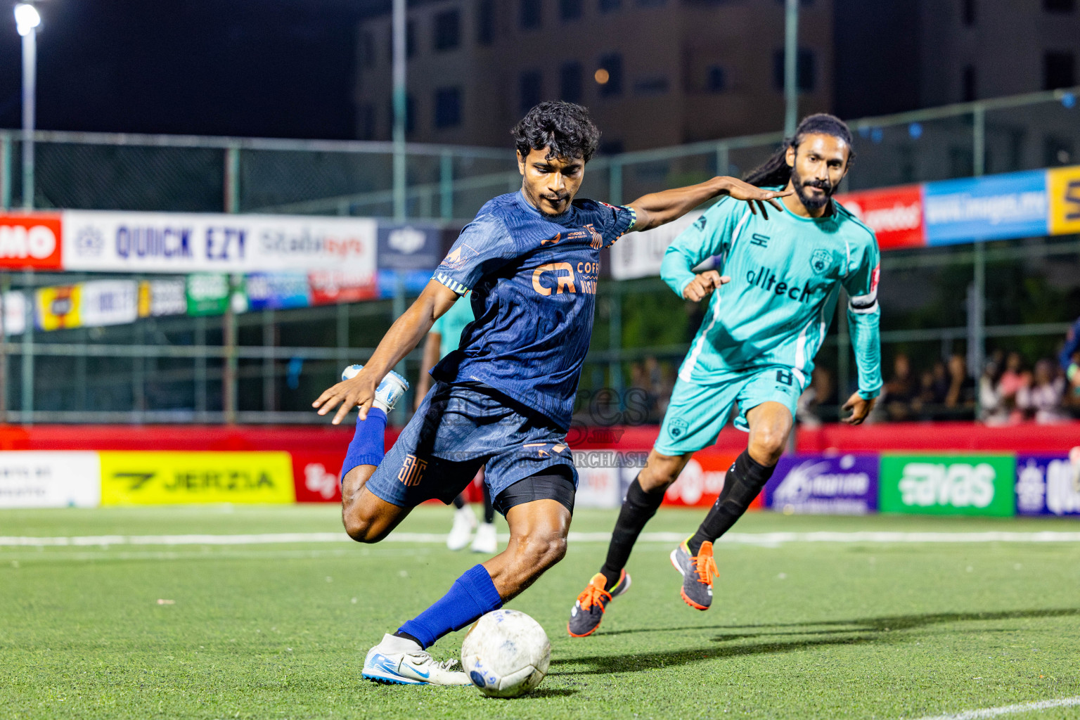 S Hithadhoo vs S Feydhoo in zone round on Day 32 of Golden Futsal Challenge 2025 was held on Wednesday , 5th February 2025, in Hulhumale', Maldives. Photos: Nausham Waheed / images.mv