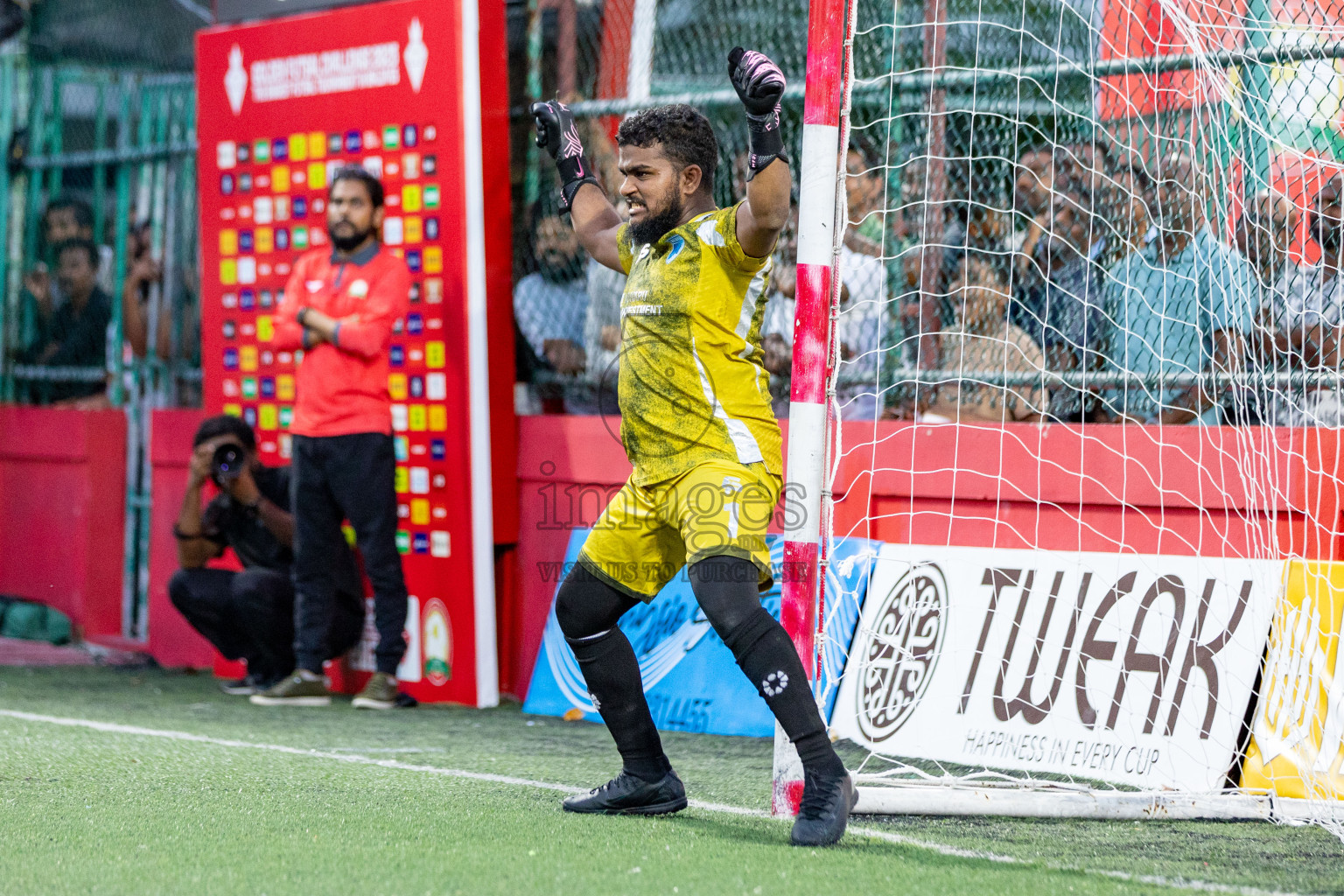 AA. Mathiveri VS AA. Thoddoo in Atoll Round Final on Day 20 of Golden Futsal Challenge 2025 was held on Thursday, 23rd January 2025, in Hulhumale', Maldives. Photos: Hassan Simah / images.mv