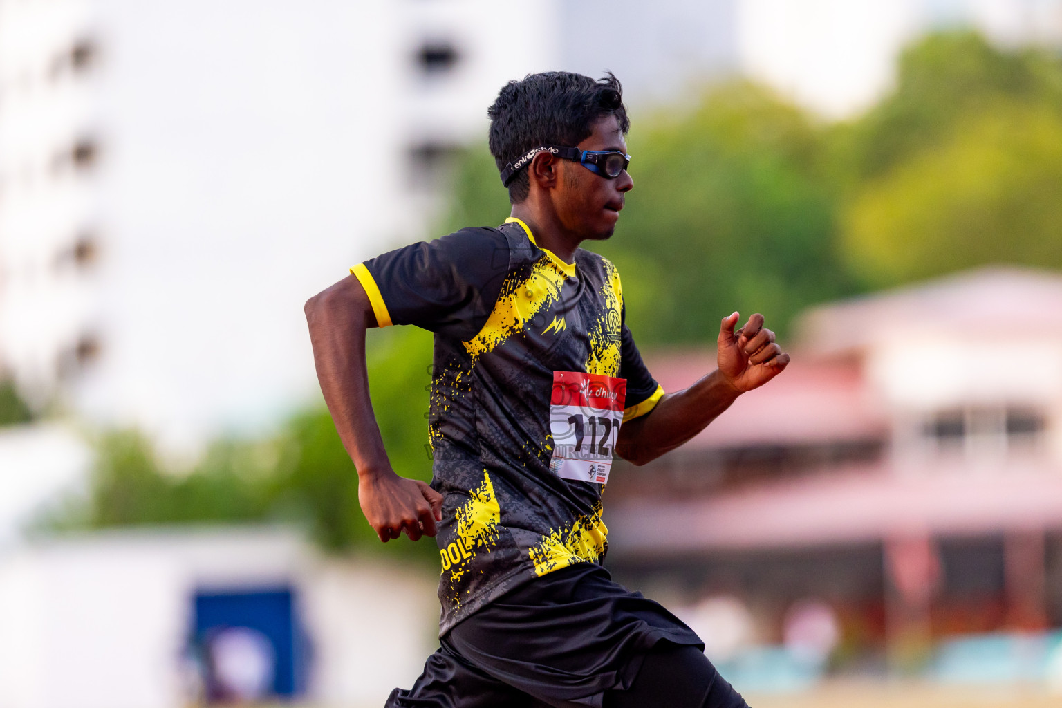 Day 1 of Inter-school Athletics Championship 2025 held in Ekuveni Synthetic Track, Male', Maldives on Monday, 06th October 2025. Photos by: Nausham Waheed / Images.mv