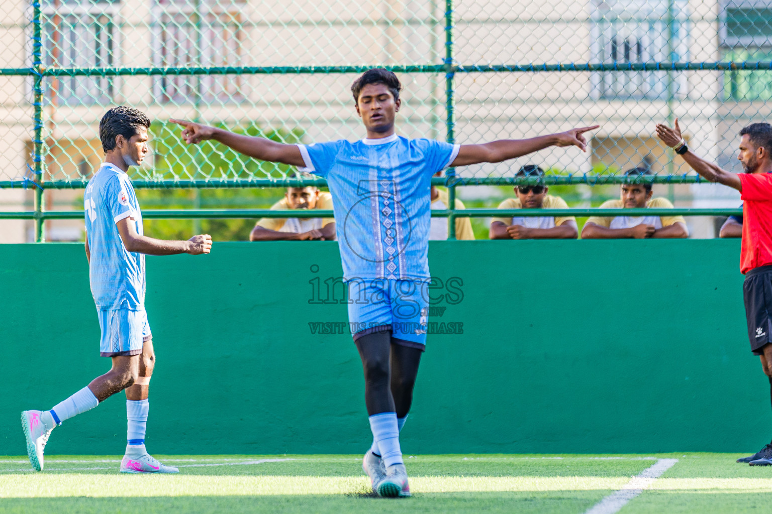 Fihalhohi vs Velassaru in Resort League 2025 (South Male Zone) day 9 was held on Monday, 6th October 2025 in Crossroads's Maldives, Photos: Areef Adam / images.mv