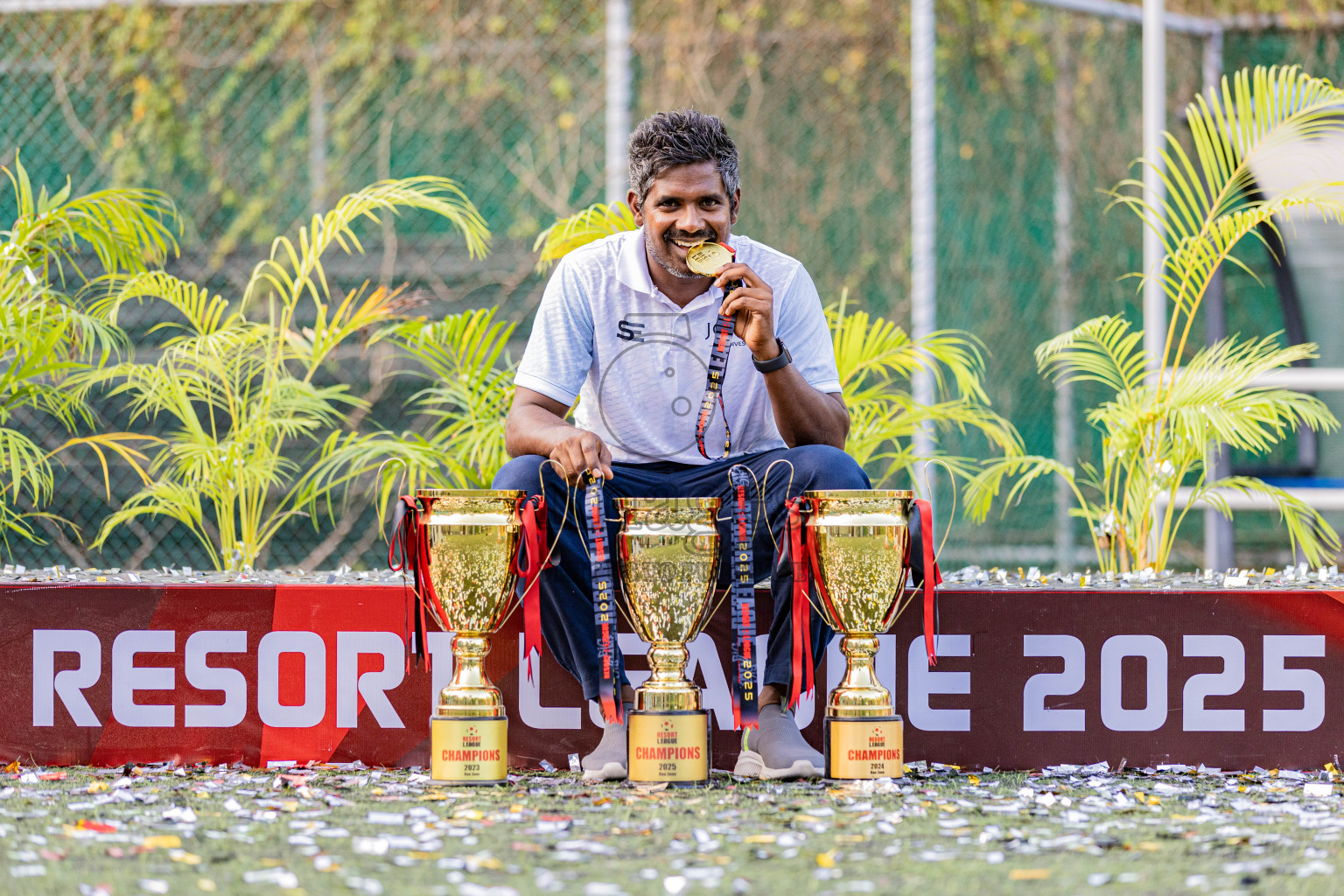 Resort League 2025 Raa Zone - Final Match
Joali vs kothaifaru in Resort League 2025 (Raa Zone) was held on Thursday, 21th august 2025 in JOALI Maldives Resort, Raa Atoll, Maldives. Photos: Areef Adam / images.mv