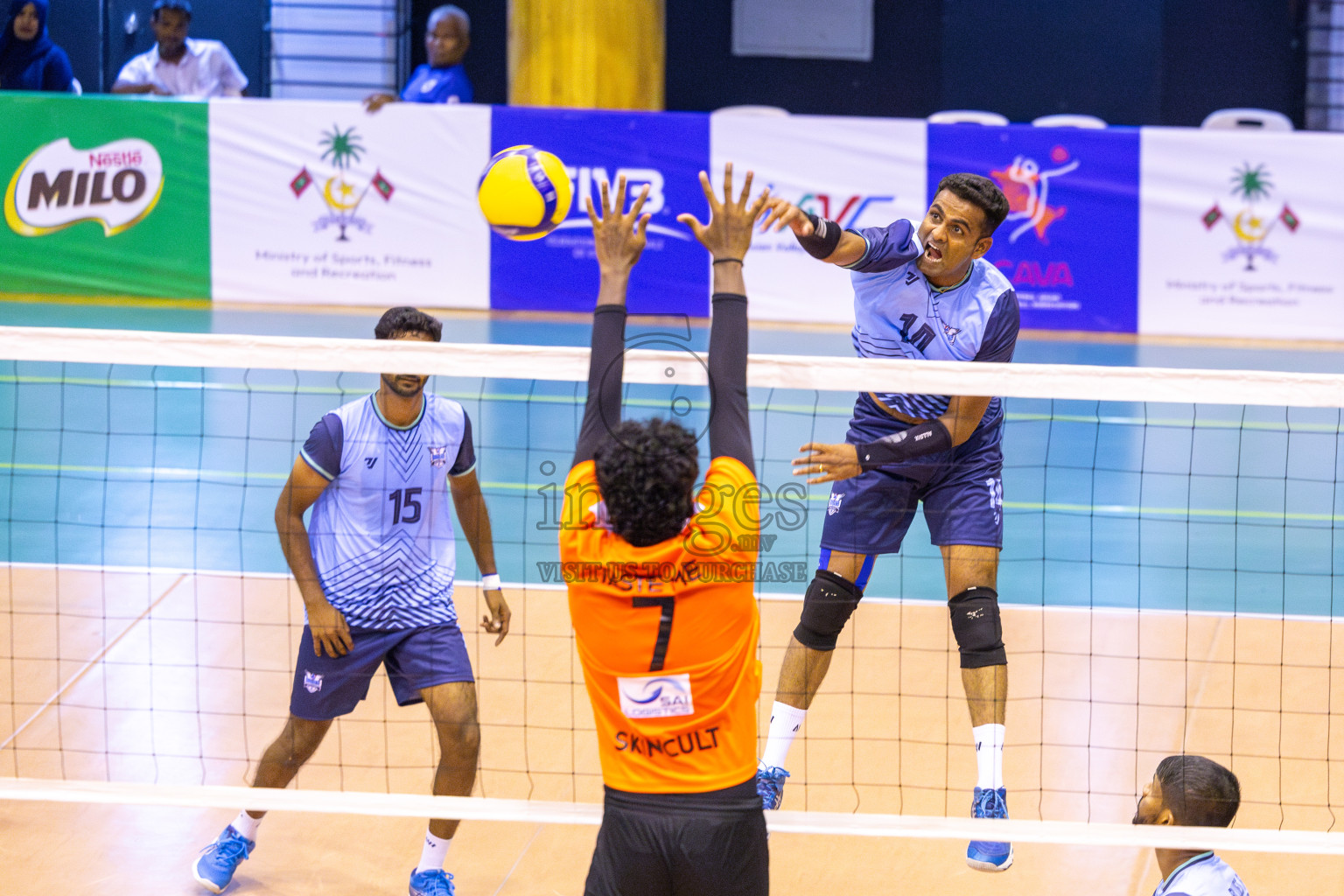 Sports Club City vs Blues for Volleyball in Day 2 of MILO VAM Cup 2025 held in Male', Maldives on Thursday, 26th June2025 at Social Center Indoor Hall 
Photos By: Ismail Thoriq / images.mv