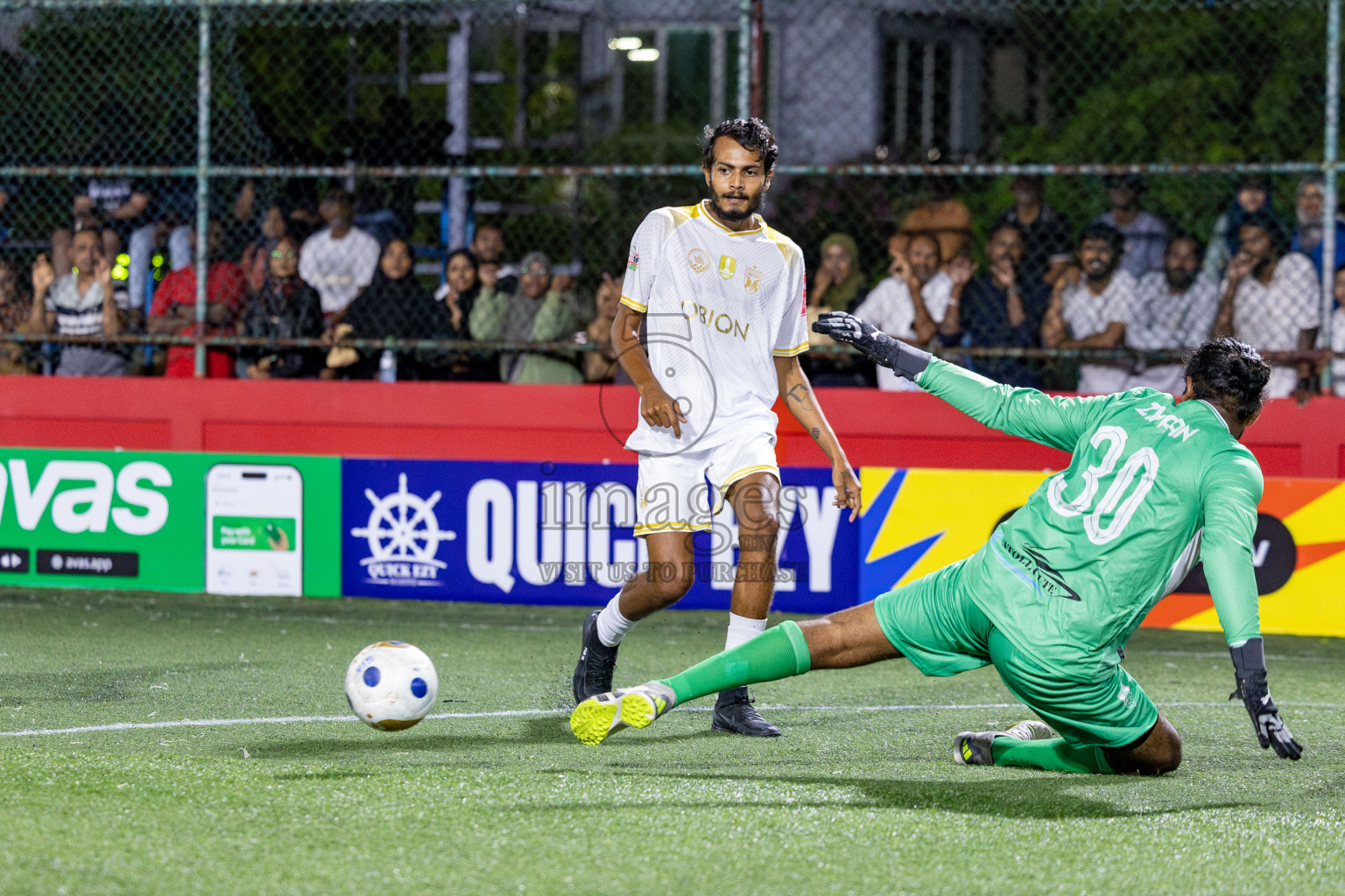 B Fehendhoo VS B Eydhafushi in Day 21 of Golden Futsal Challenge 2025 was held on Saturday, 25 January 2025, in Hulhumale', Maldives. 
Photos: Hassan Simah / images.mv