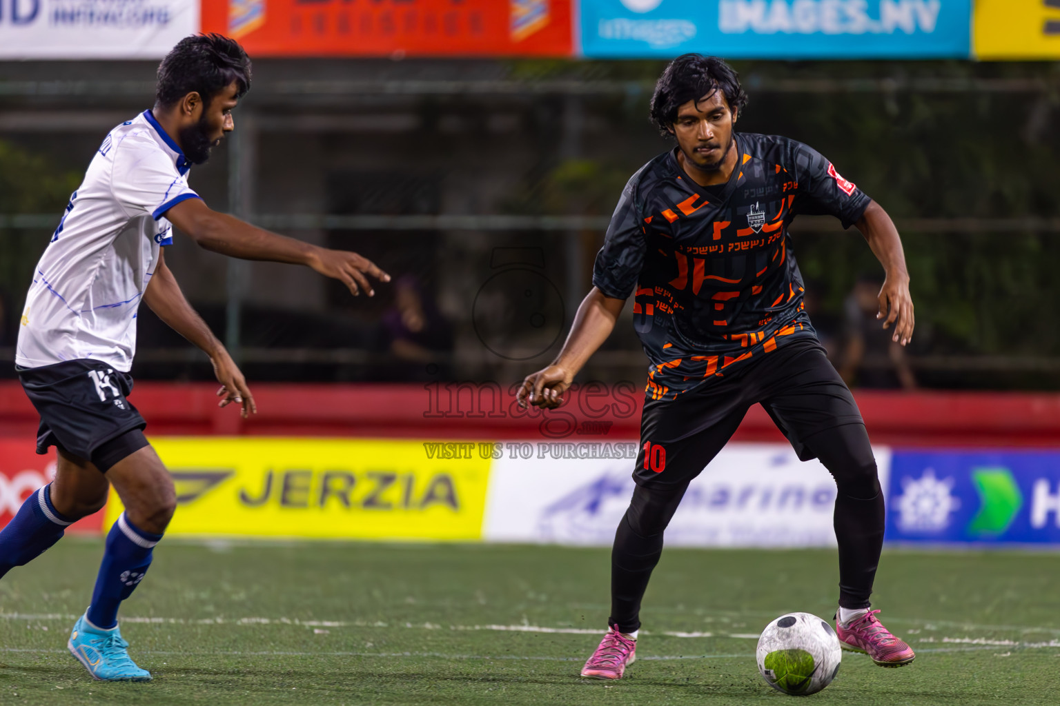 ADh Hangnaameedhoo vs ADh Omadhoo in Day 12 of Golden Futsal Challenge 2024 was held on Friday, 26th January 2024, in Hulhumale', Maldives
Photos: Ismail Thoriq / images.mv