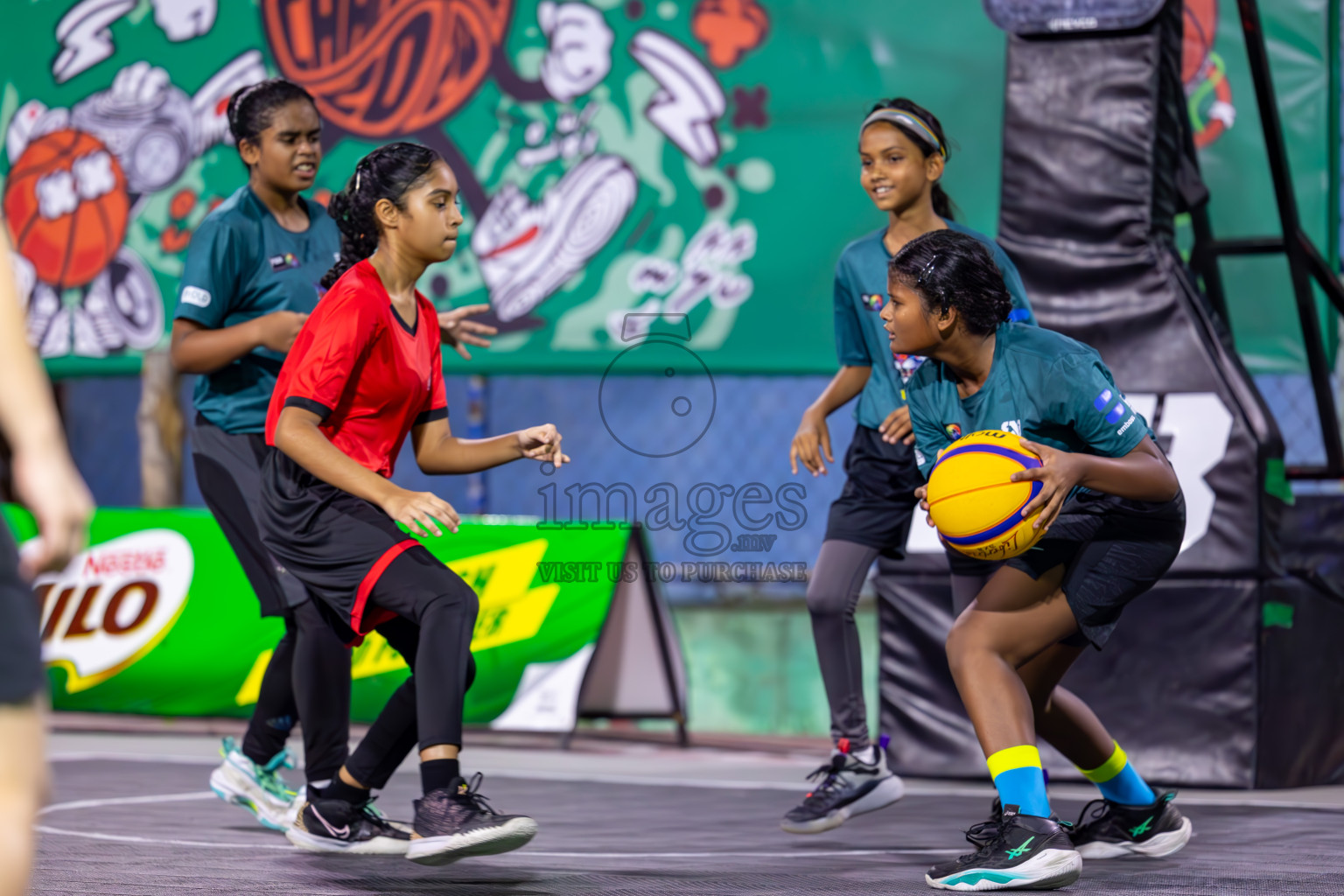 Day 3 of MILO Ramadan 3x3 Challenge 2024 was held in Ekuveni Outdoor Basketball Court at Male', Maldives on Thursday, 14th March 2024.
Photos: Ismail Thoriq / images.mv