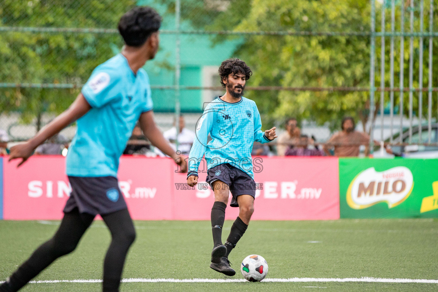 CLUB NDA vs HES CLUB in Club Maldives Classic 2024 held in Rehendi Futsal Ground, Hulhumale', Maldives on Friday, 6th September 2024. 
Photos: Hassan Simah / images.mv