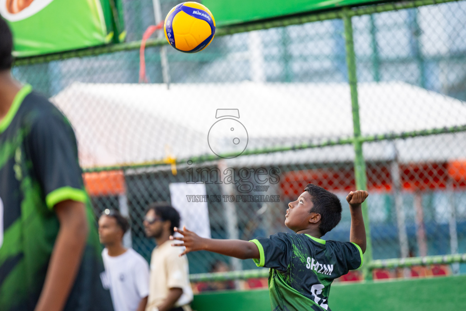 Day 5 of Interschool Volleyball Tournament 2024 was held in Ekuveni Volleyball Court at Male', Maldives on Wednesday, 27th November 2024.
Photos: Ismail Thoriq / images.mv