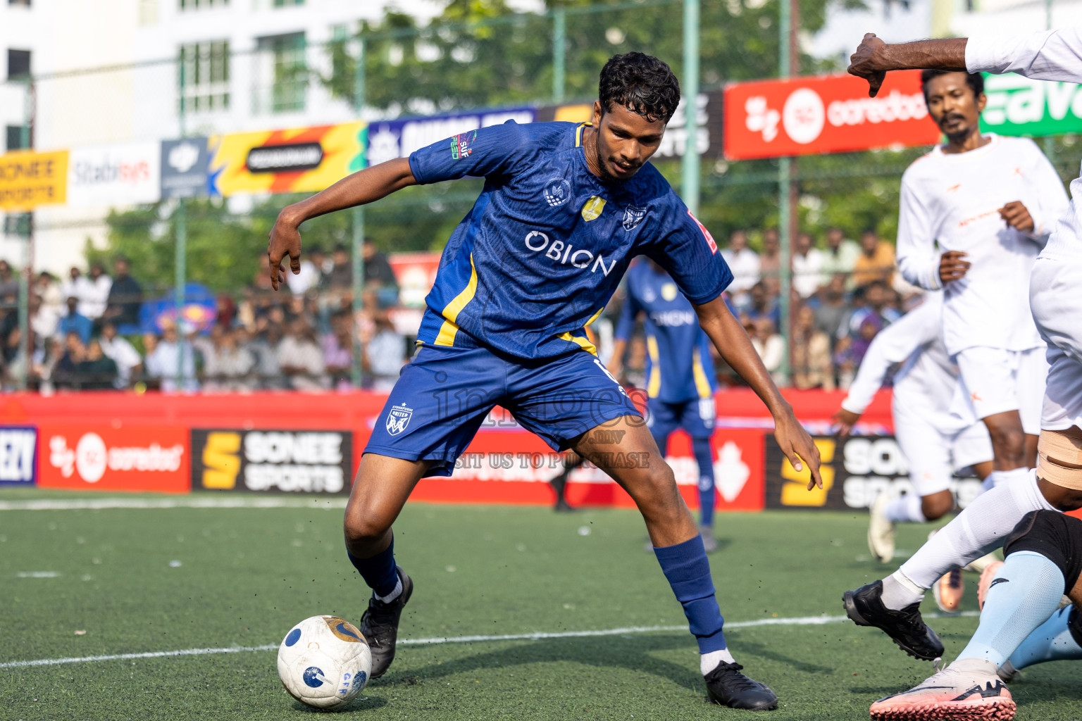 B Eydhafushi vs B Thulhaadhoo in Day 13 of Golden Futsal Challenge 2025 was held on Friday, 17th January 2025, in Hulhumale', Maldives 
Photos: Hassan Simah / images.mv