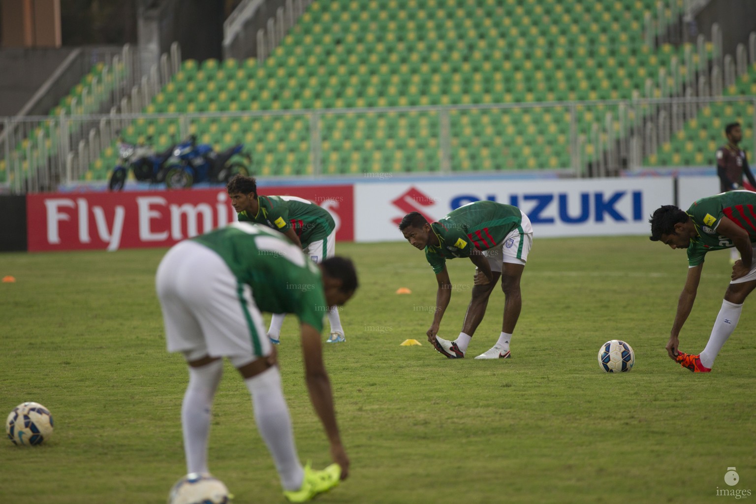 Players of Afghanistan  and Bangladesh warms up ahead of the SAFF Suzuki Cup match in Thiruvananthapuram, India, Wednesday, December 24, 2015. (Images.mv Photo: Mohamed Ahsan)