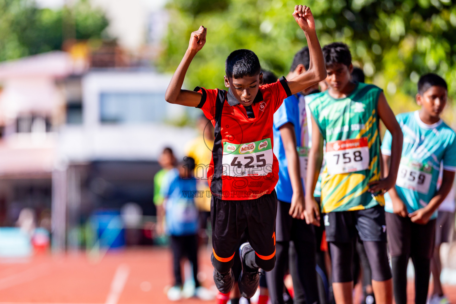 Day 1 of Inter-school Athletics Championship 2025 held in Ekuveni Synthetic Track, Male', Maldives on Monday, 06th October 2025. Photos by: Nausham Waheed / Images.mv