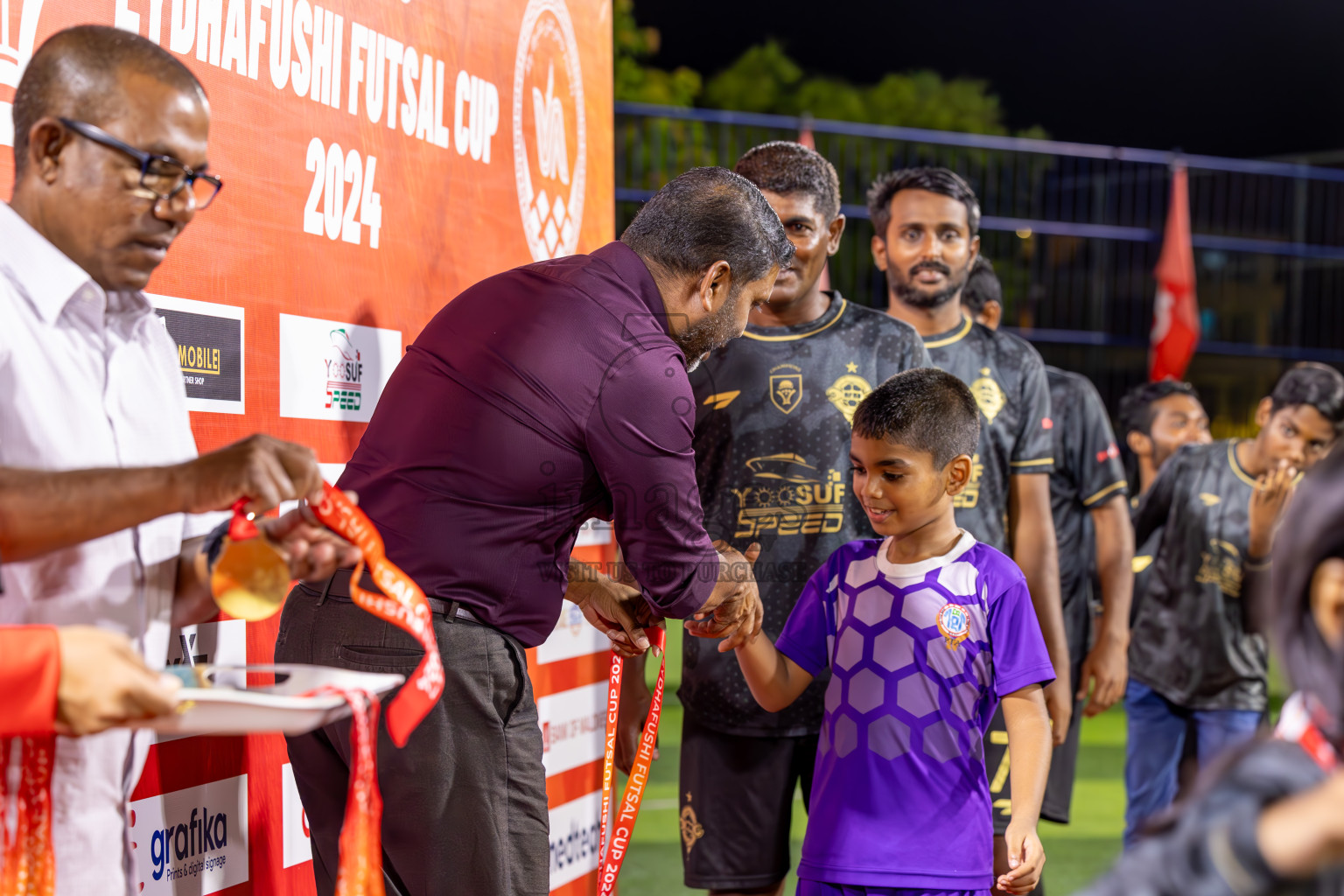 CC Sports Club vs Afro SC in the final of Eydhafushi Futsal Cup 2024 was held on Wednesday , 17th April 2024, in B Eydhafushi, Maldives
Photos: Ismail Thoriq / images.mv