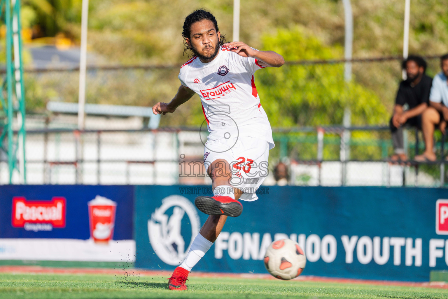 Outreef SC VS Lecrose SC in Day 3 - Fonadhoo Youth Futsal Challenge 2025 held in Fonadhoo Futsal Stadium, L. Fonadhoo, Maldives on Tuesday, 28th October 2025 Photos: Arif Rasheed / images.mv
