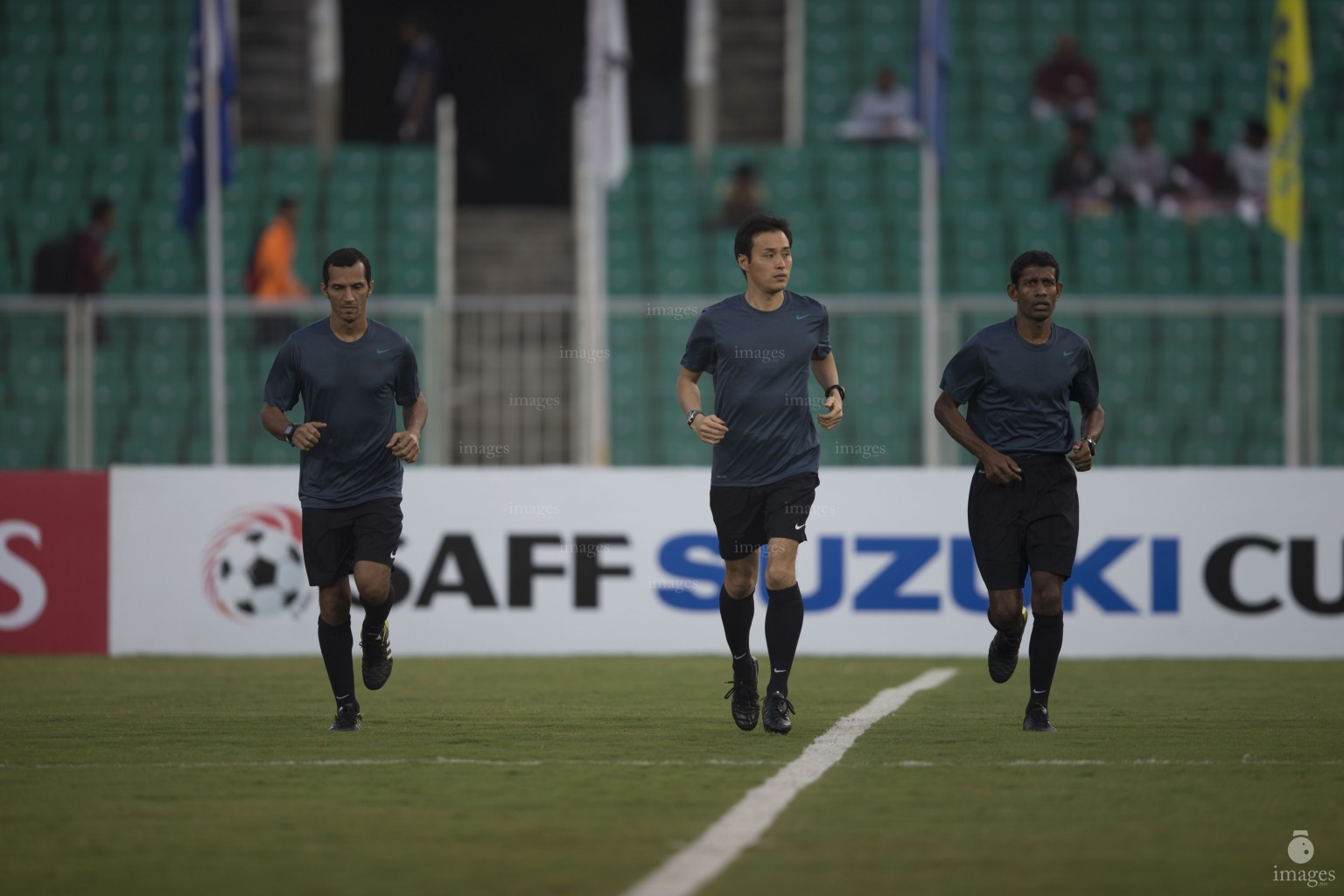 Players of India and Srilanka warms up ahead of the SAFF Suzuki Cup  match in Thiruvananthapuram, India, Friday, December 25, 2015. (Images.mv Photo: Mohamed Ahsan)