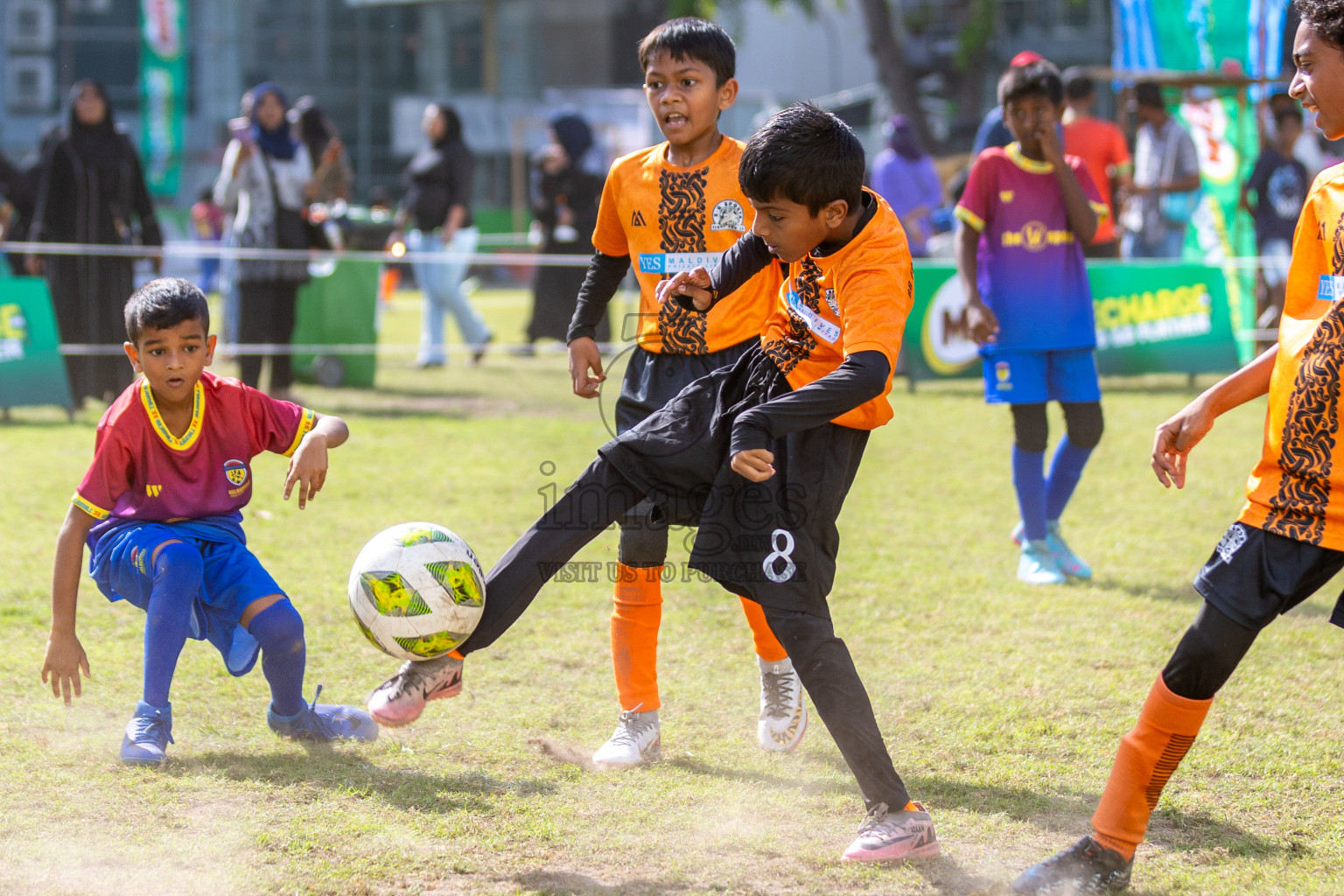 Day 2 of MILO Academy Championship 2025 was held on Friday, 14th February 2025 in Henveiru Stadium.
Photos: Mohamed Mahfooz Moosa / Images.mv