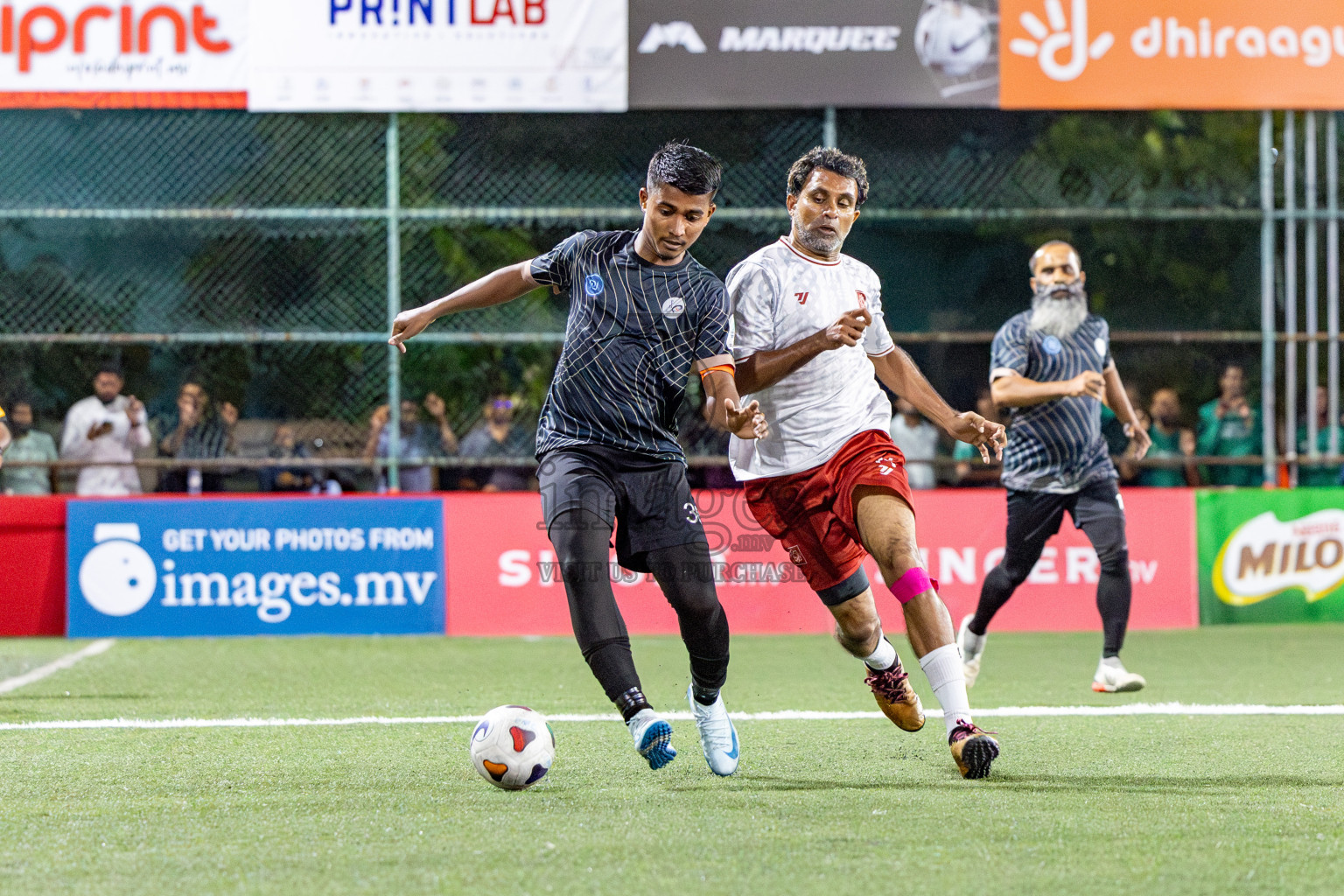 PEMA VS THAULEEMEE GULHUN in Club Maldives Classic 2024 held in Rehendi Futsal Ground, Hulhumale', Maldives on Monday, 9th September 2024. 
Photos: Nausham Waheed / images.mv