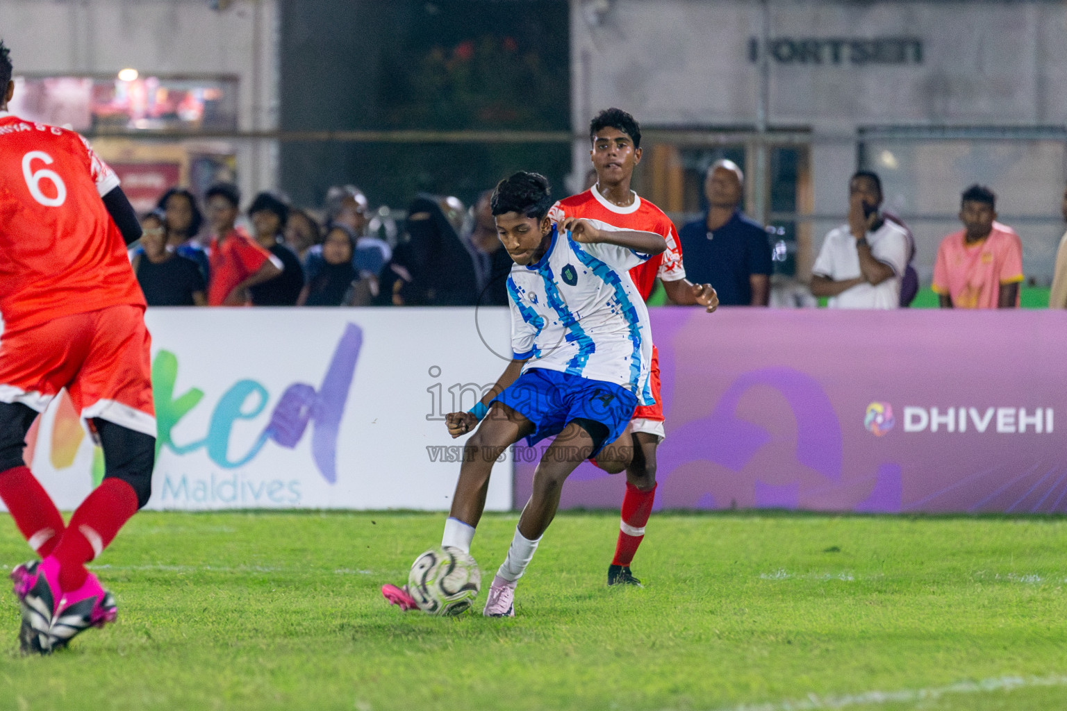 Super United Sports vs Huriyya (U16) in Day 8 of Dhivehi Youth League 2024 held at Henveiru Stadium on Monday, 2nd December 2024. Photos: Mohamed Mahfooz Moosa / Images.mv