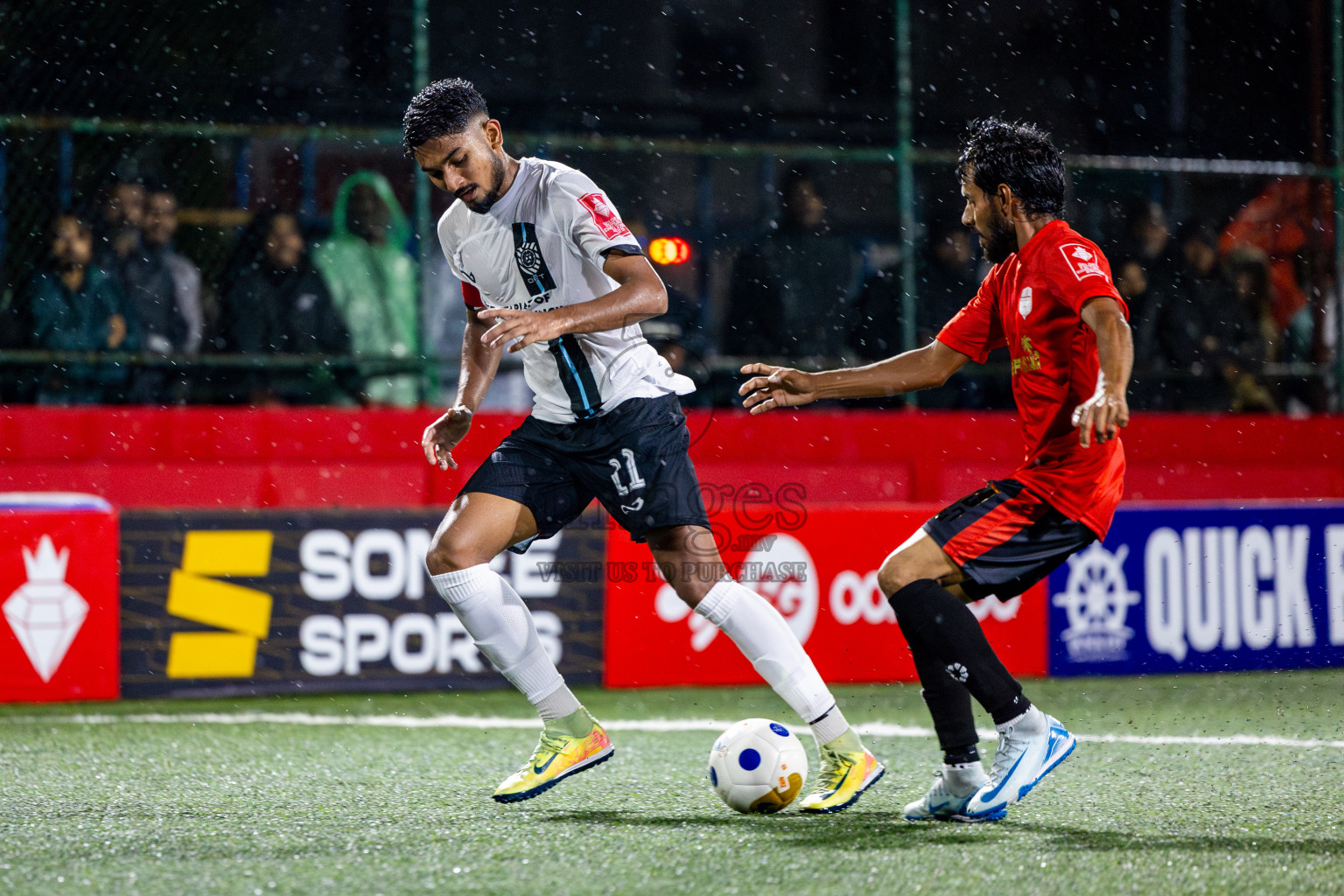 K Himmafushi vs K Dhiffushi in Day 10 of Golden Futsal Challenge 2025 was held on Tuesday, 14th January 2025, in Hulhumale', Maldives Photos: Nausham Waheed / images.mv