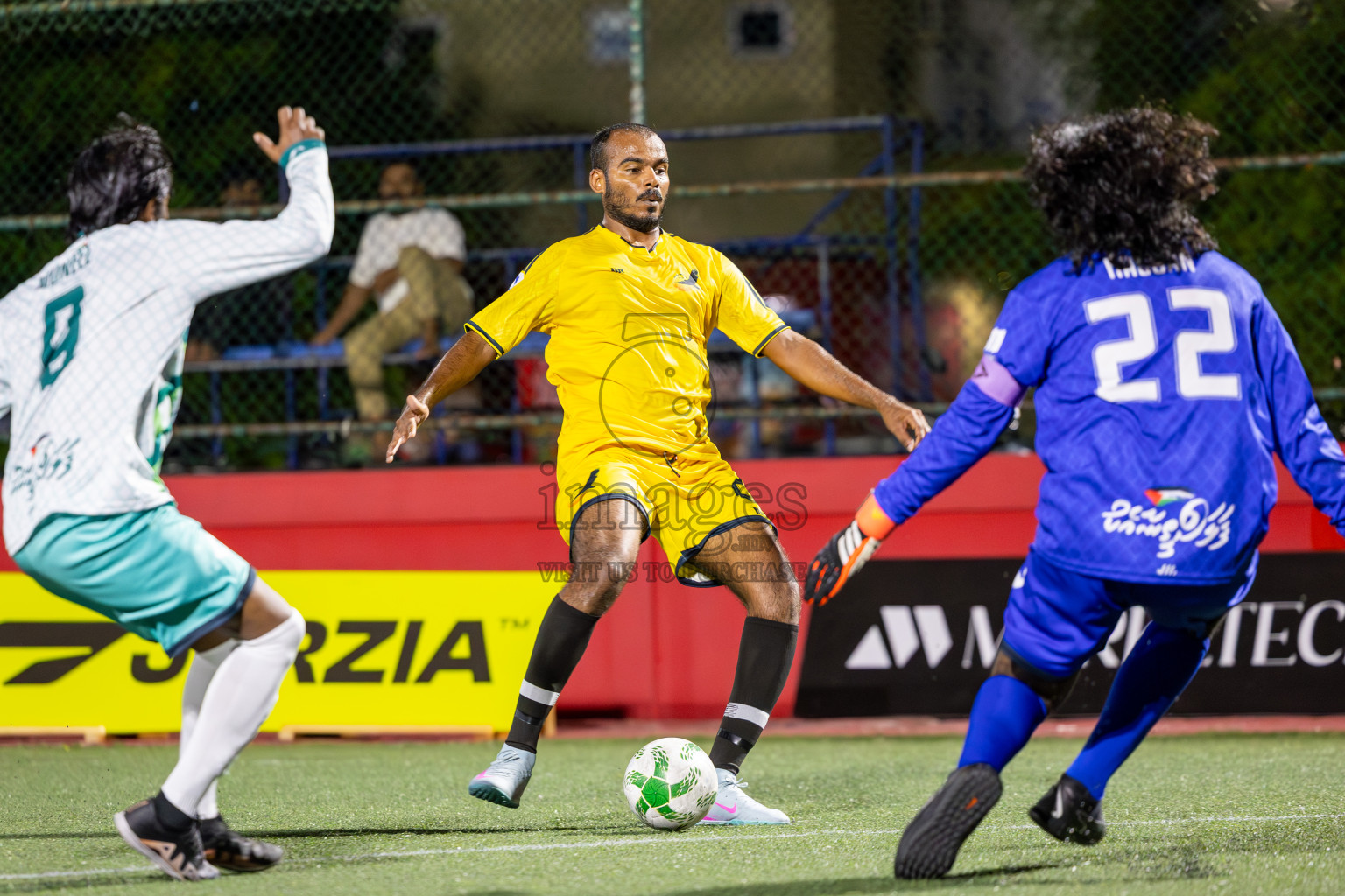 Dharumavantha vs The Hawks in Day 5 of Office League 2025 was held on Sunday, 20th April 2025 in Hulhumale', Maldives.
Photos: Ismail Thoriq / images.mv