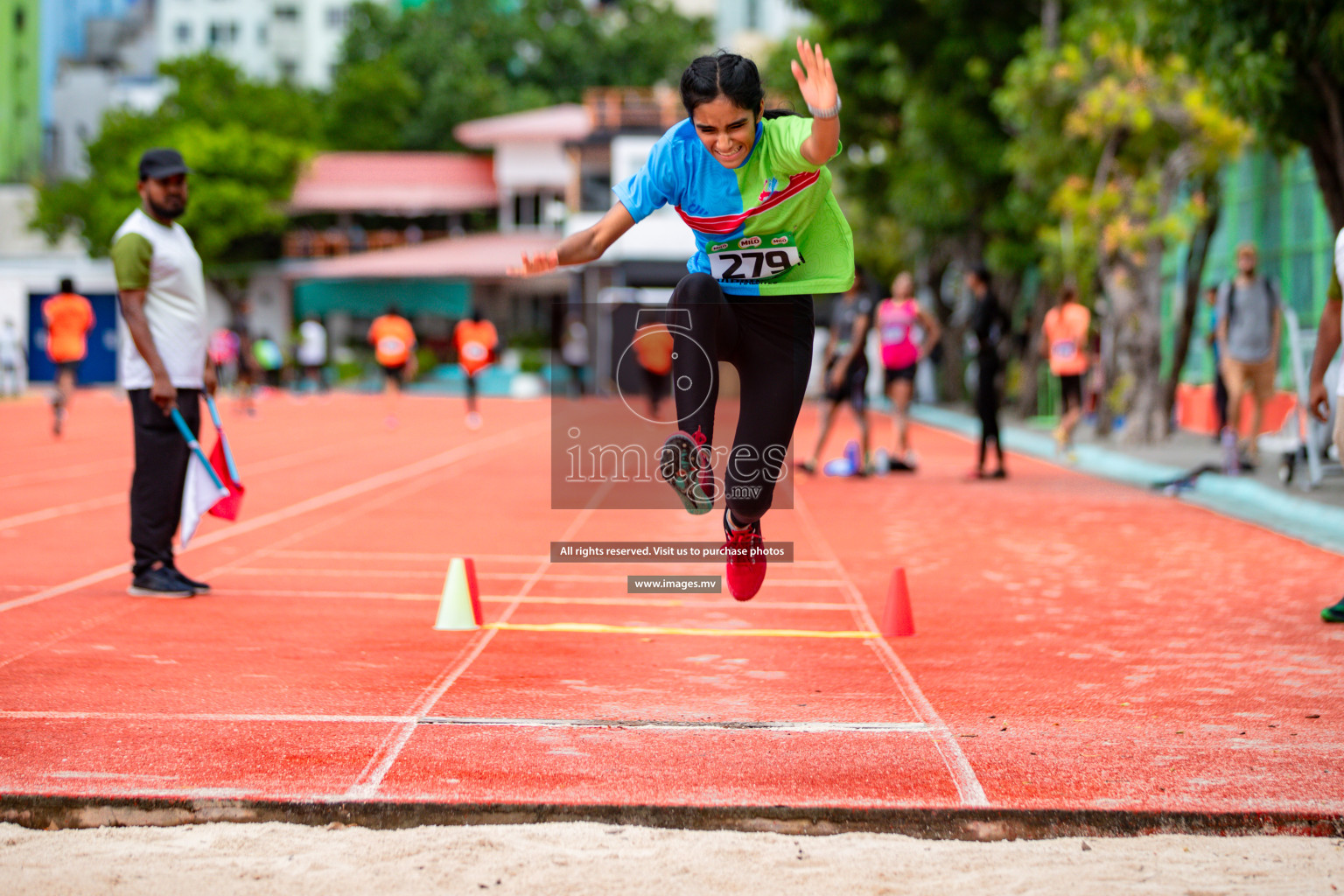 Day 2 of National Athletics Championship 2023 was held in Ekuveni Track at Male', Maldives on Friday, 24th November 2023. Photos: Hassan Simah / images.mv