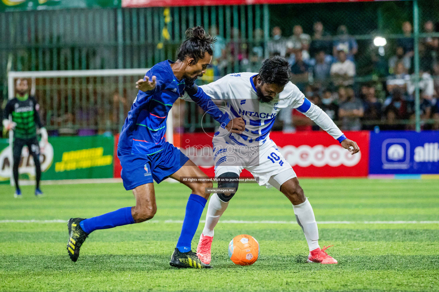 STO RC Vs Team Fenaka in the Quarter Finals of Club Maldives 2021 held in Hulhumale, Maldives on 13 December 2021. Photos: Shu Abdul Sattar / images.mv