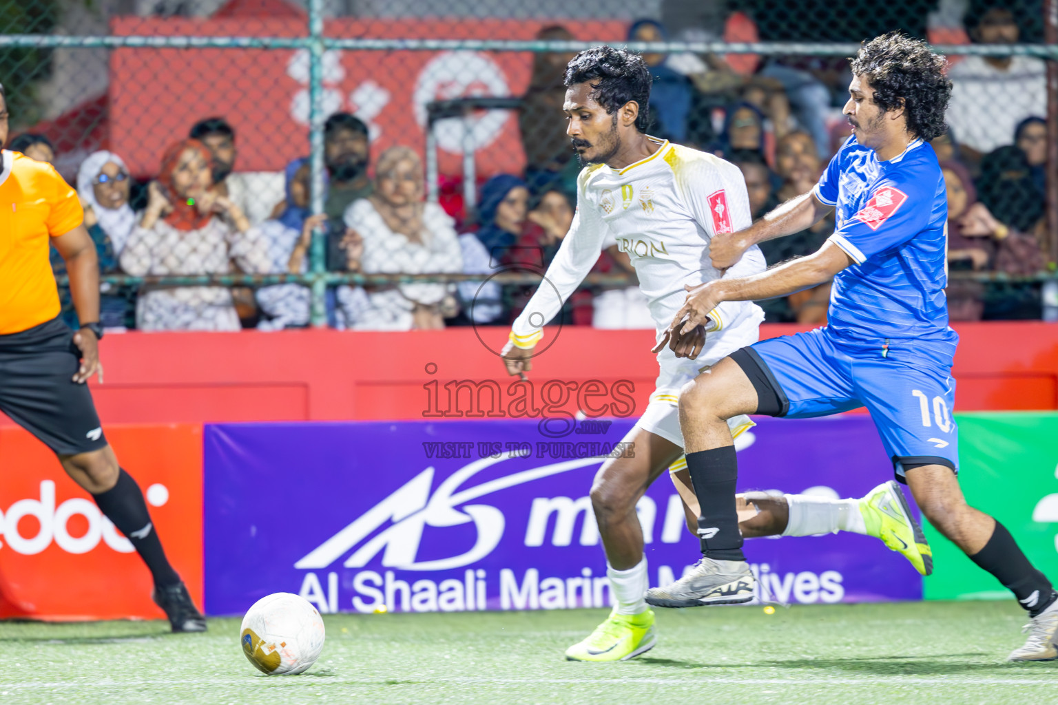 B Eydhafushi vs Lh Kurendhoo in Zone Round on Day 31 of Golden Futsal Challenge 2025 was held on Tuesday, 4th February 2025, in Hulhumale', Maldives.
Photos: Ismail Thoriq / images.mv