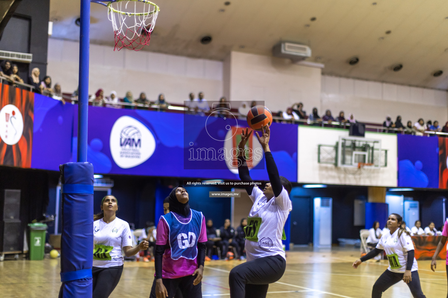 Sports Club Shining Star vs Club Green Streets in the Milo National Netball Tournament 2022 on 17 July 2022, held in Social Center, Male', Maldives. Photographer: Hassan Simah / Images.mv