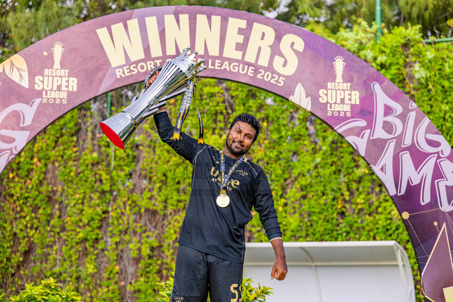 Conrad Maldives vs Joali Maldives in the Final of Resort Super League 2025 was held on Wednesday, 5th November 2025 in Jumeirah Olhaheli Island Maldives, Photos: Areef Adam / images.mv