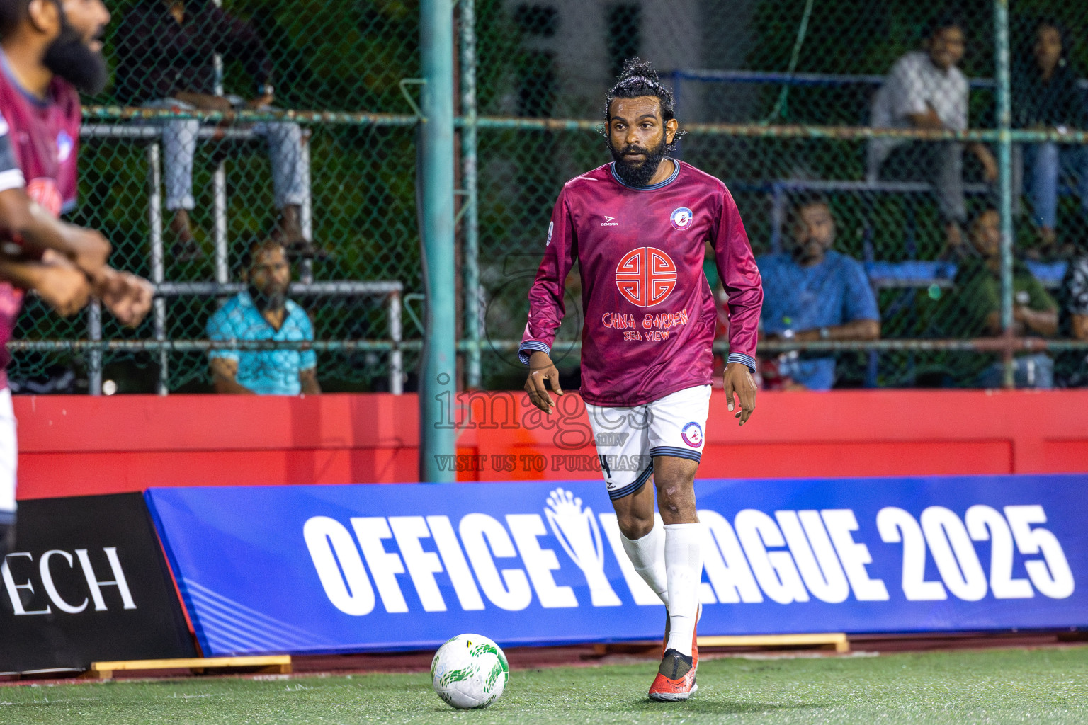 Club Dhaakhilee vs Kulhivaru Vuzaara in Day 3 of Office League 2025 was held on Friday, 18th April 2025 in Hulhumale', Maldives.
Photos: Ismail Thoriq / images.mv
