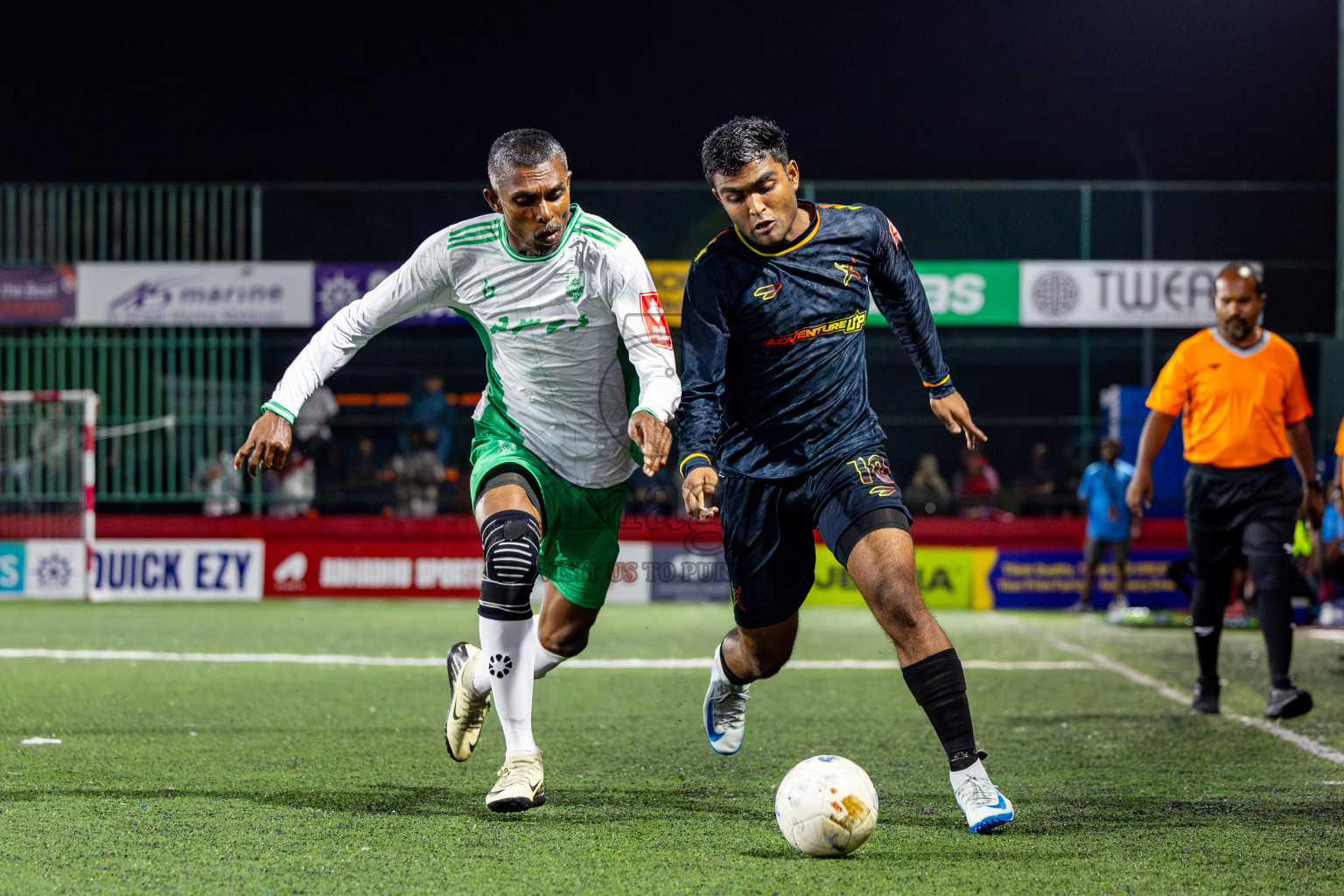 B Thulhaadhoo vs B Fehendhoo in Day 18 of Golden Futsal Challenge 2025 was held on Wednesday, 22nd January 2025, in Hulhumale', Maldives. Photos: Nausham Waheed / images.mv
