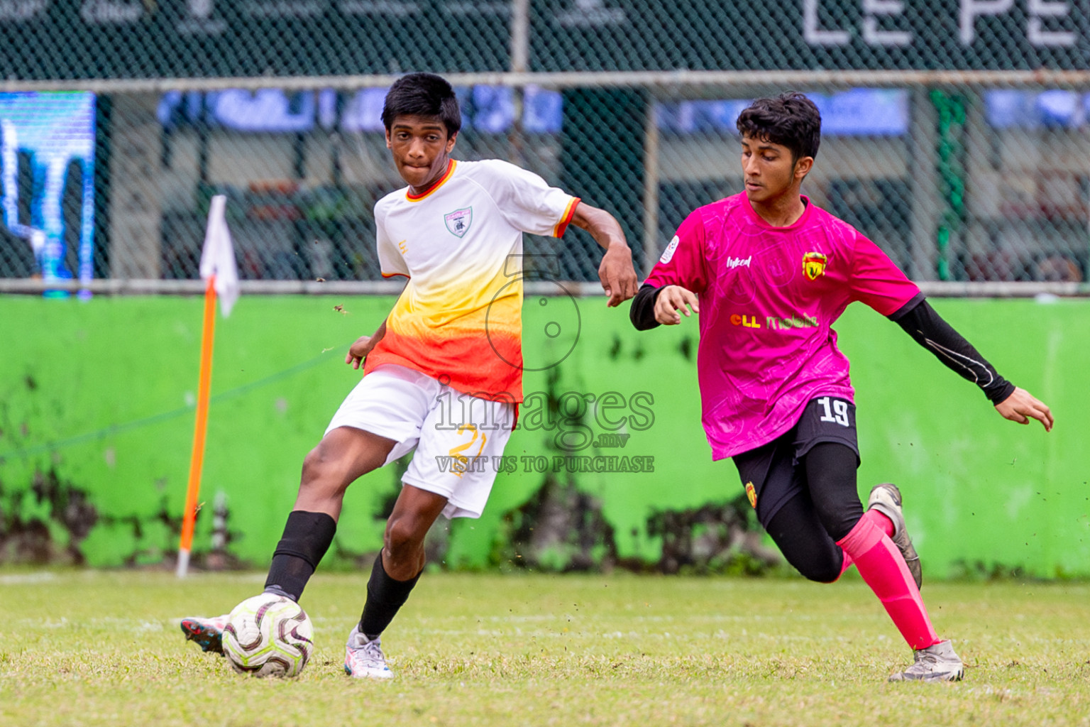 Club Eagles vs United Victory (U14) in Day 11 of Dhivehi Youth League 2024 held at Henveiru Stadium on Tuesday, 17th December 2024. Photos: Nausham Waheed / Images.mv