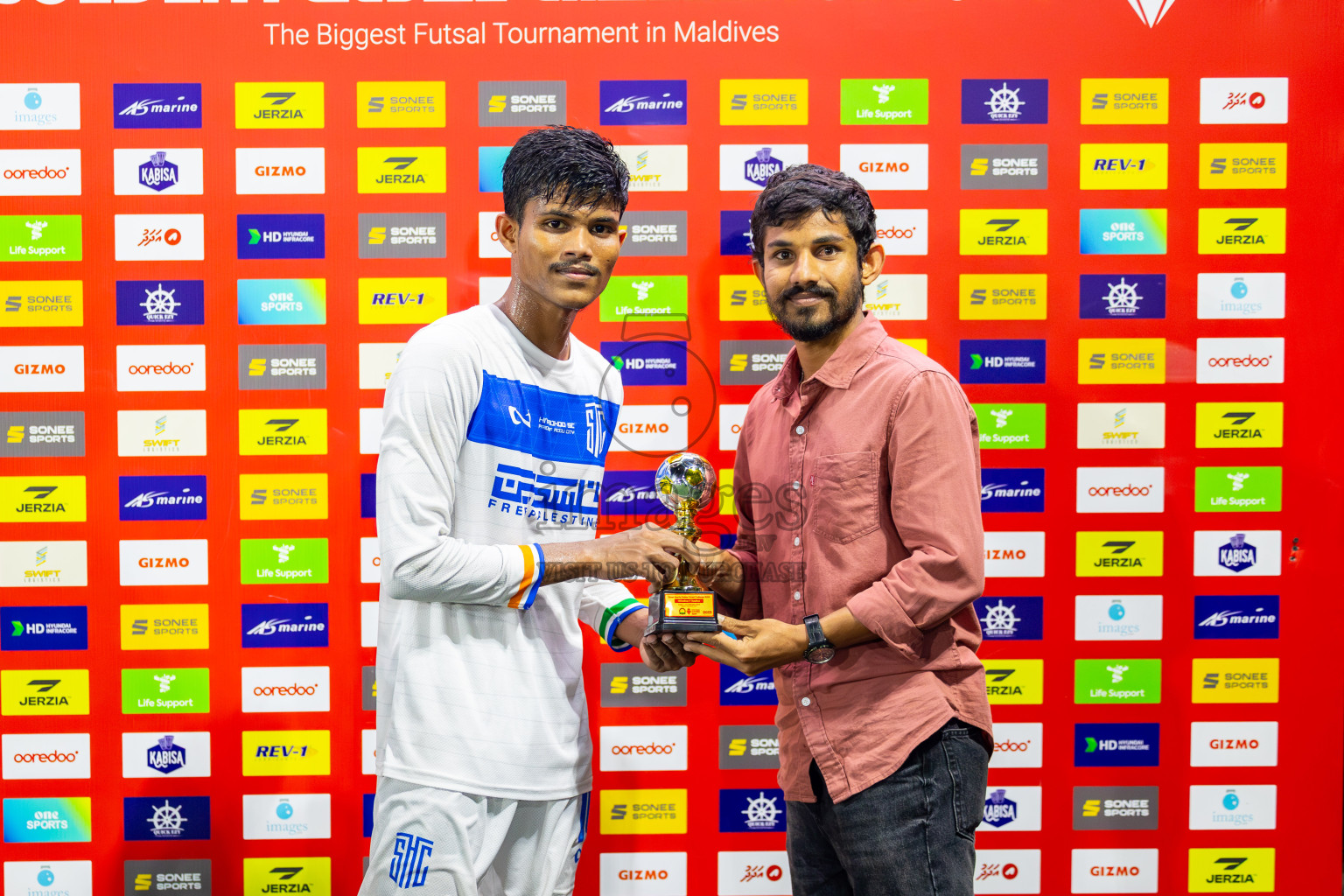 S Hithadhoo vs GDh Vaadhoo on Day 37 of Golden Futsal Challenge 2024 was held on Thursday, 22nd February 2024, in Hulhumale', Maldives
Photos: Mohamed Mahfooz Moosa/ images.mv