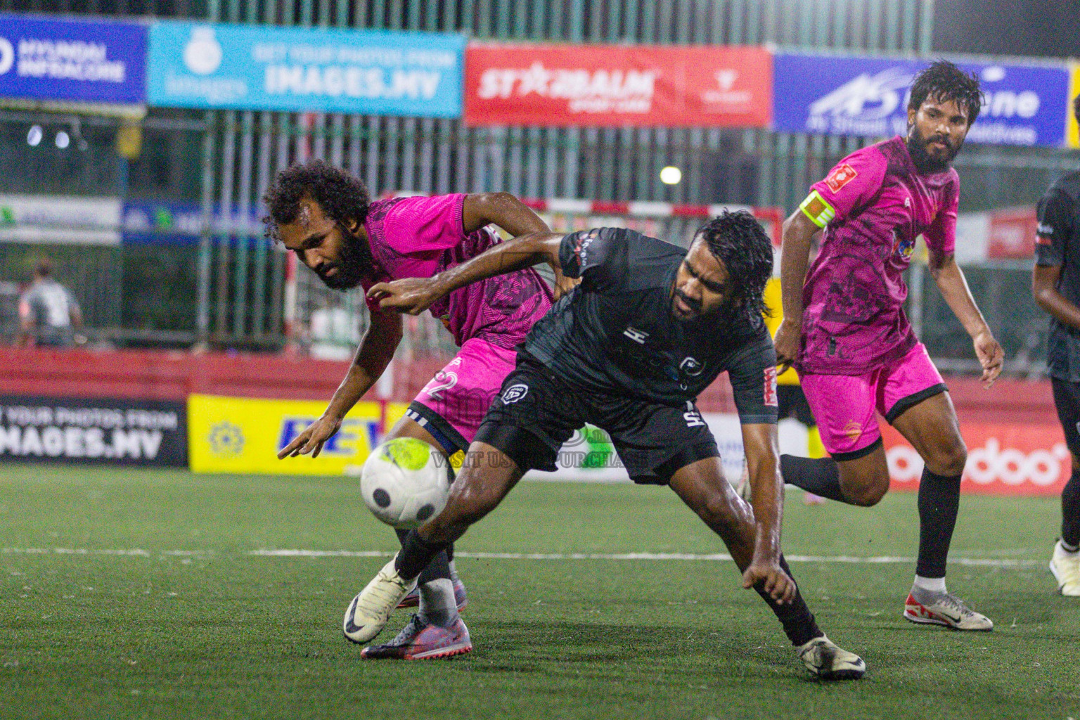 Machchangoalhi vs Maafannu on Day 34 of Golden Futsal Challenge 2024 was held on Monday, 19th February 2024, in Hulhumale', Maldives
Photos: Ismail Thoriq / images.mv