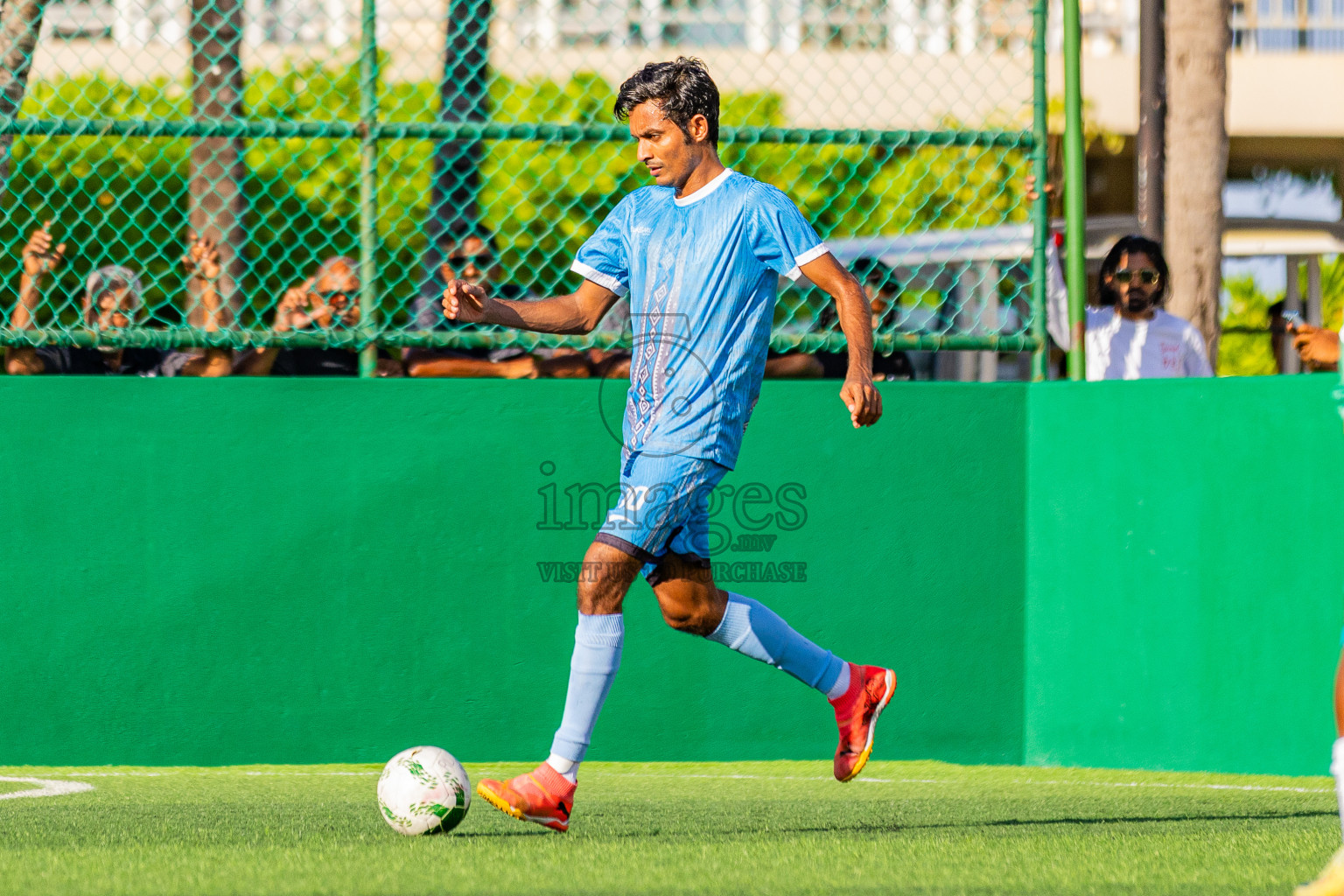 Fihalhohi vs Velassaru in Resort League 2025 (South Male Zone) day 9 was held on Monday, 6th October 2025 in Crossroads's Maldives, Photos: Areef Adam / images.mv