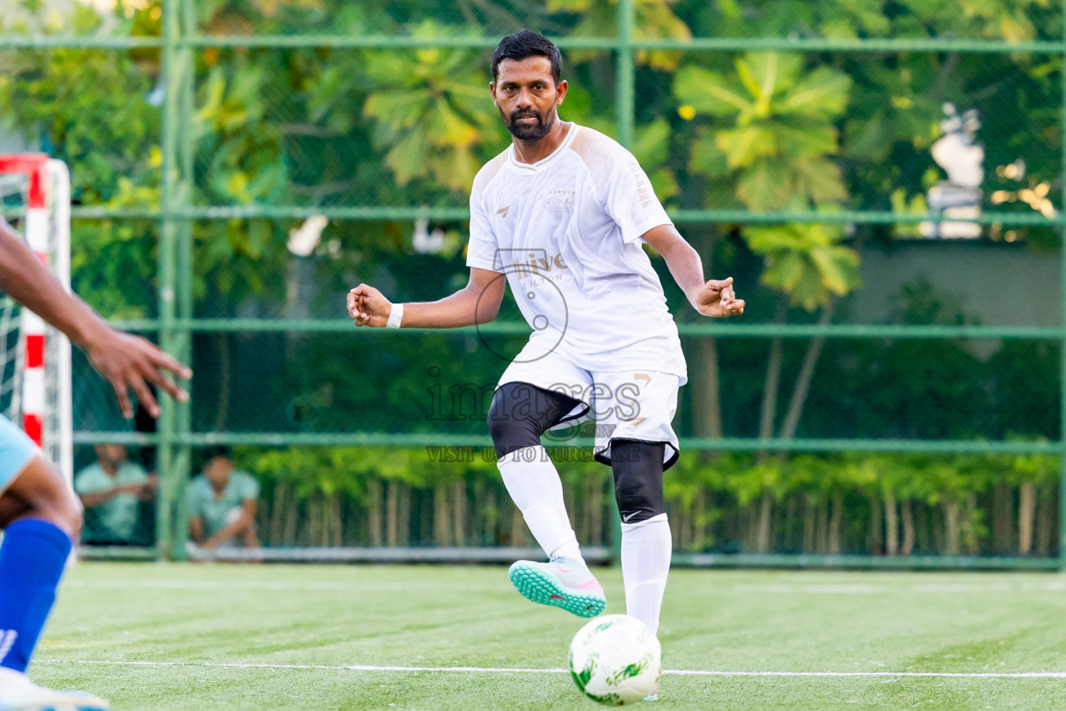 Conrad vs Kuramathi in Day 5 of Resort League 2025 (Ari Zone) was held on Tuesday, 24th June 2025 in Conrad Maldives Rangali Island, Alif Dhaalu Atoll, Maldives. Photos: Nausham Waheed / images.mv