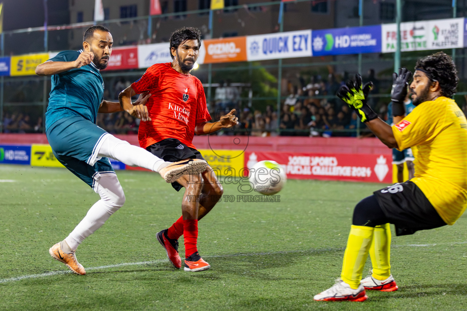 Sh. Kanditheemu VS R. Dhuvaafaru on Day 35 of Golden Futsal Challenge 2024 was held on Tuesday, 20th February 2024, in Hulhumale', Maldives 
Photos: Hassan Simah, / images.mv